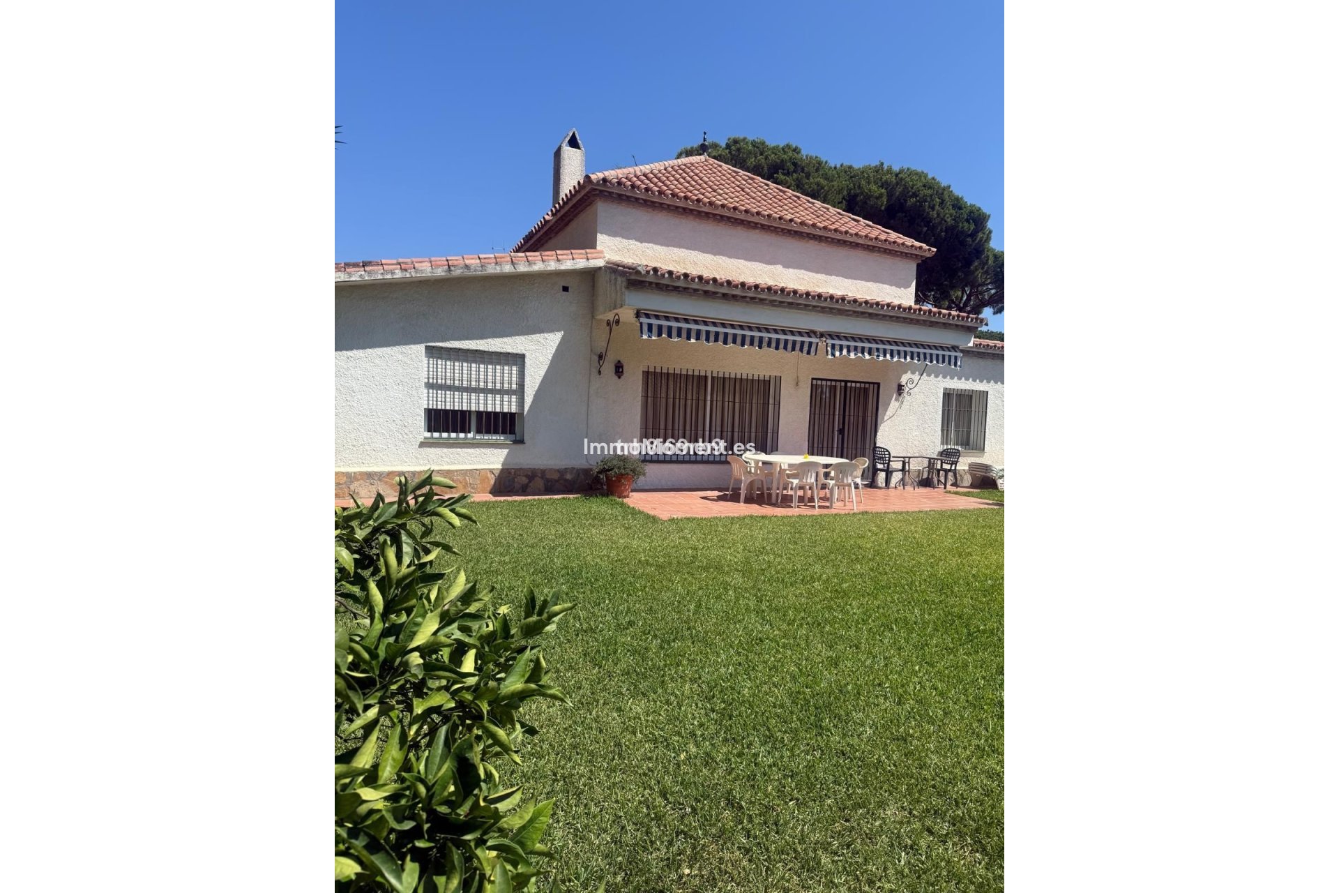Reventa - Villa independiente - Estepona  - Benamara