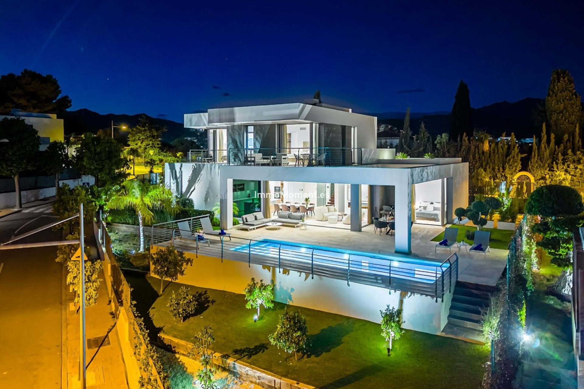 Reventa - Villa independiente - Estepona  - Cancelada