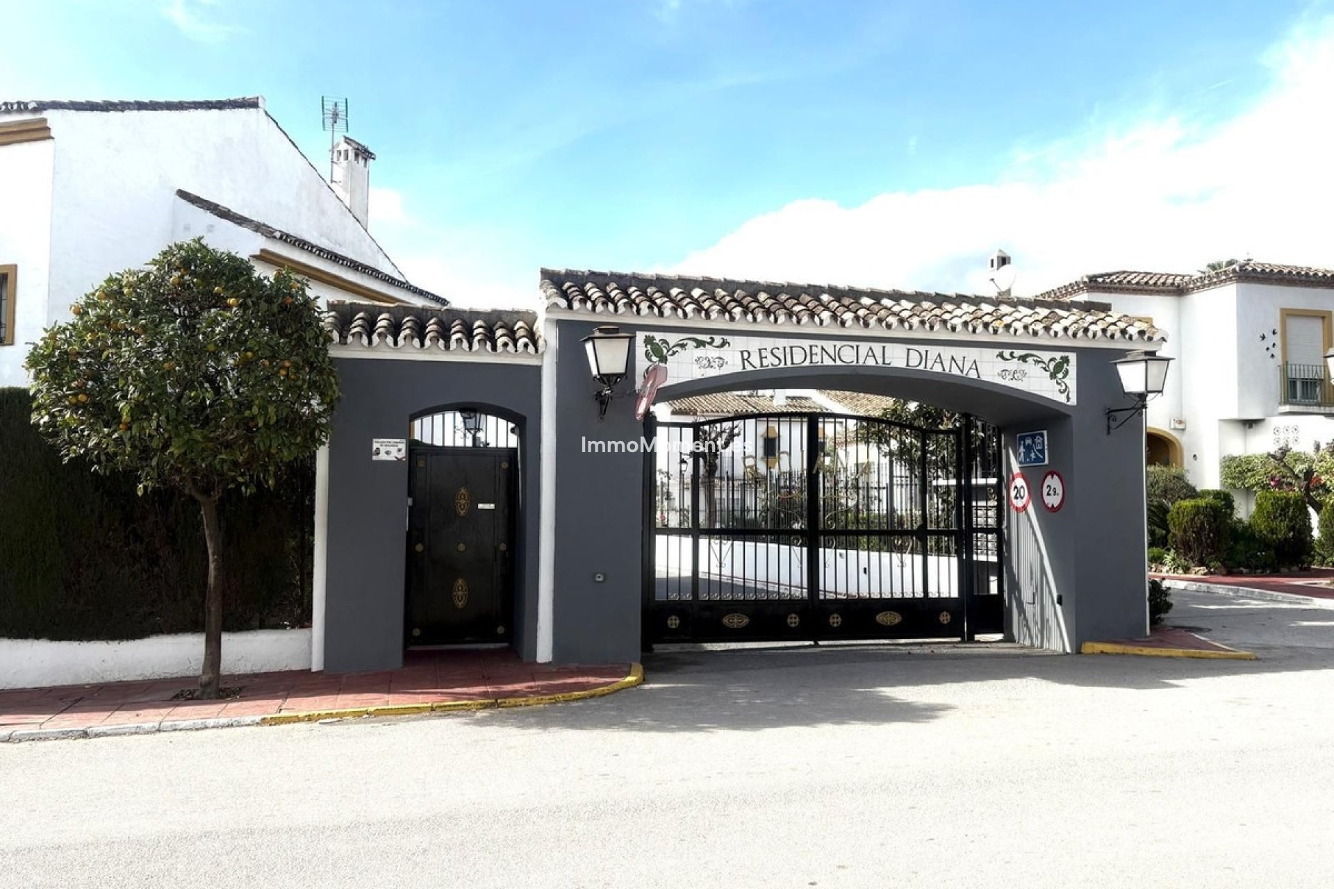 Reventa - Villa independiente - Estepona  - Cancelada