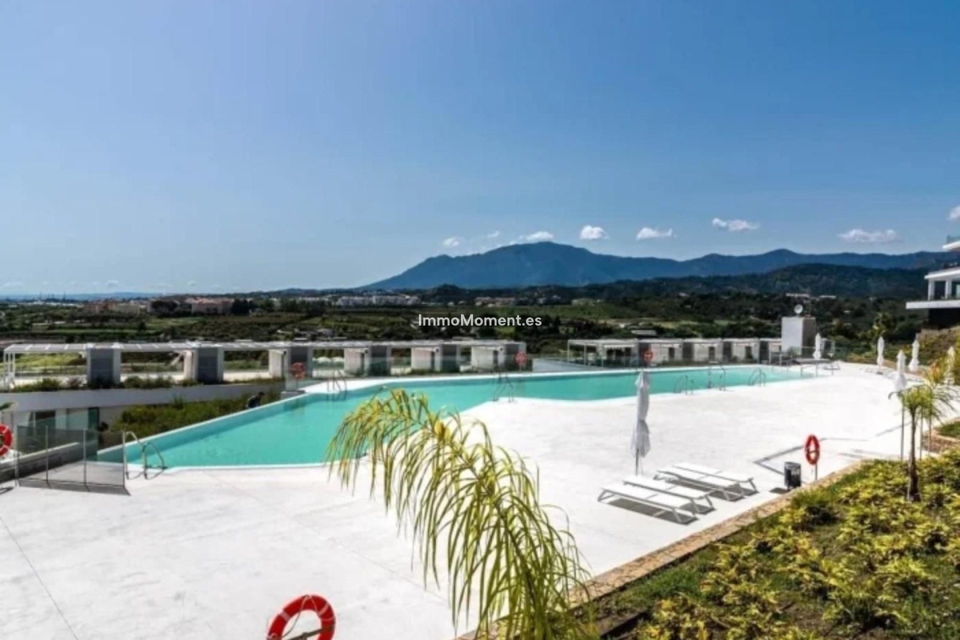 Reventa - Villa independiente - Estepona  - Cancelada