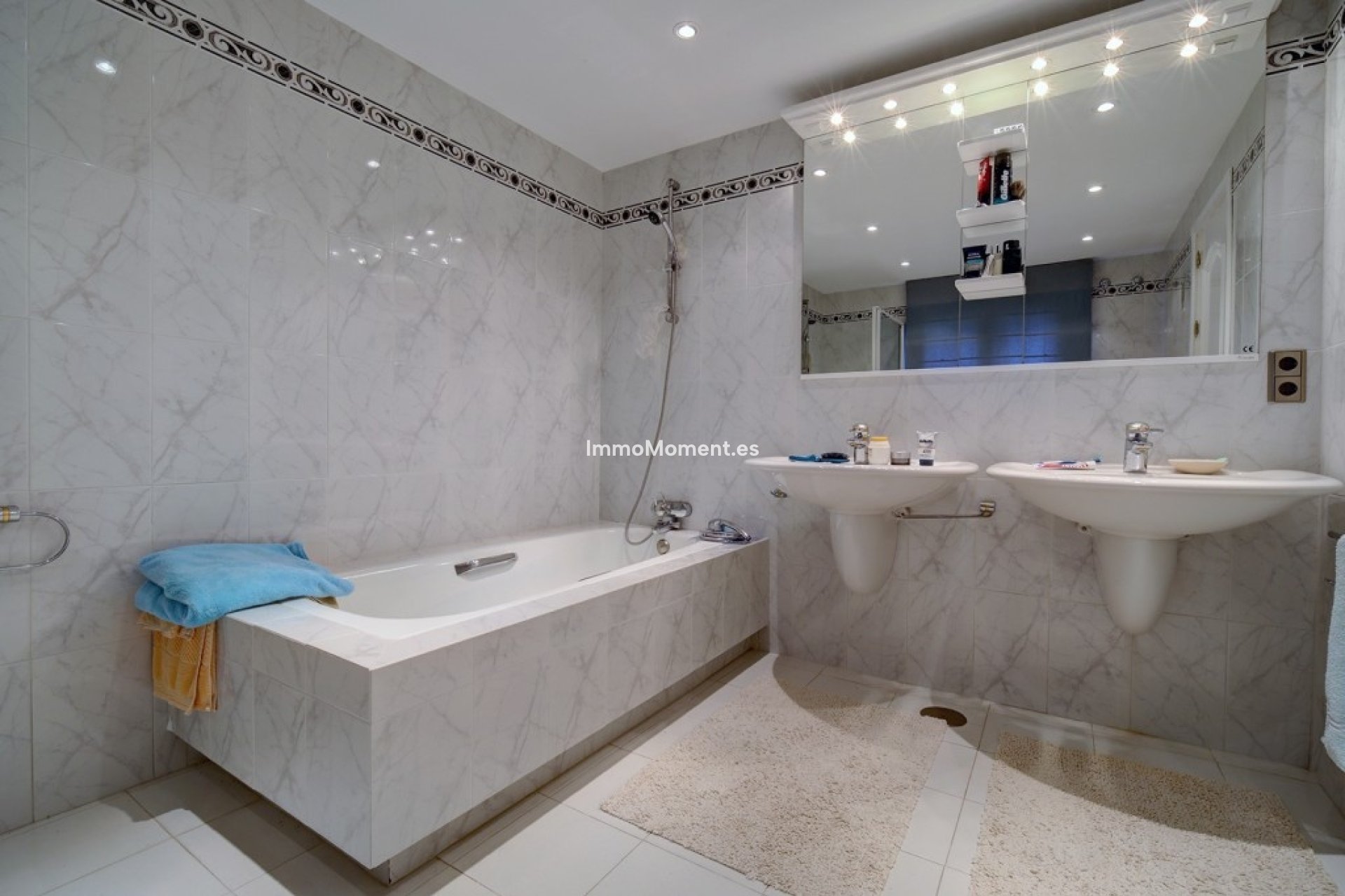 Reventa - Villa independiente - Estepona  - Costalita