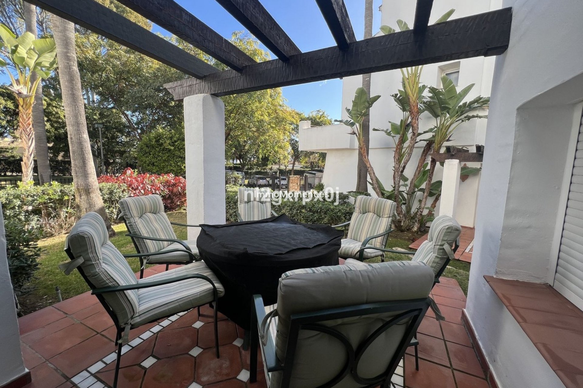 Reventa - Villa independiente - Estepona  - Costalita