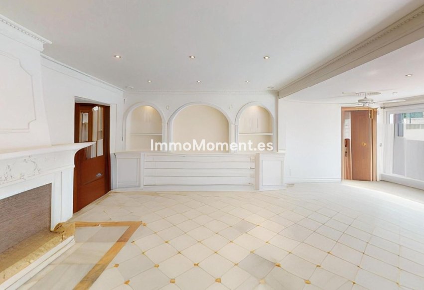 Reventa - Villa independiente - Estepona  - Costalita
