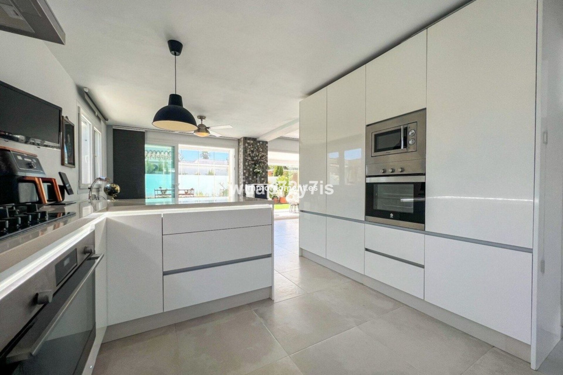 Reventa - Villa independiente - Estepona  - Costalita