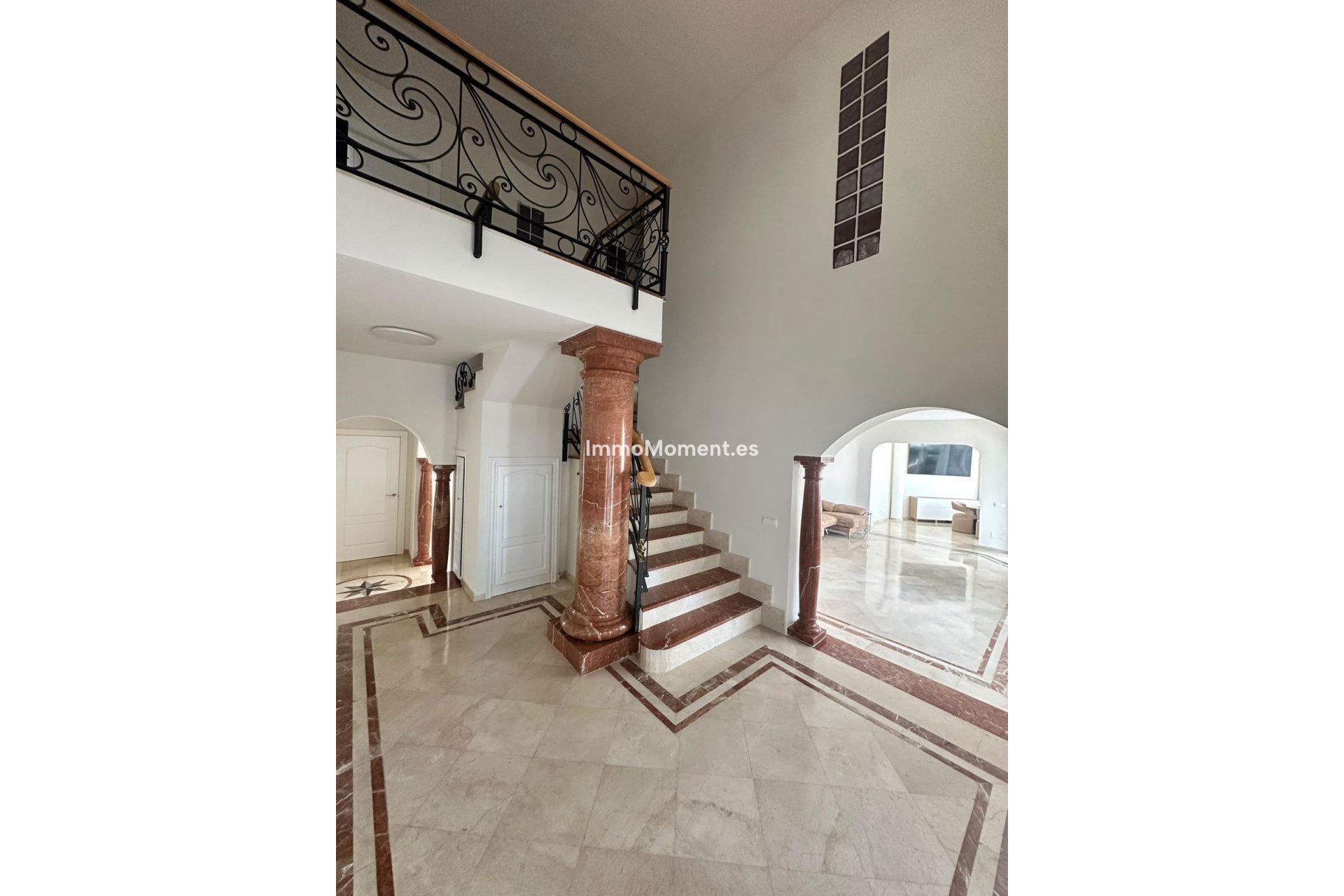 Reventa - Villa independiente - Estepona  - Estepona Centro