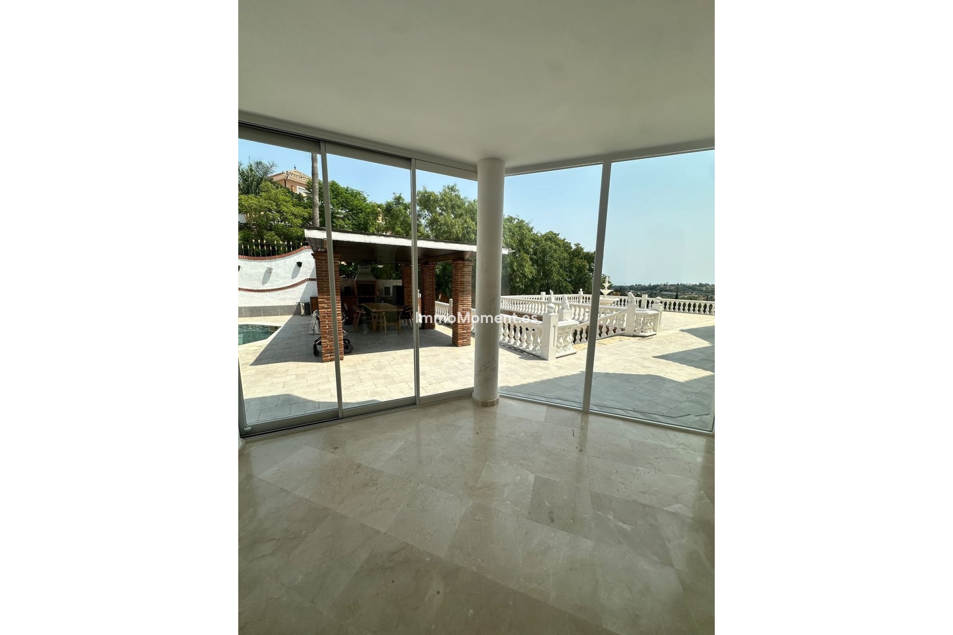 Reventa - Villa independiente - Estepona  - Estepona Centro