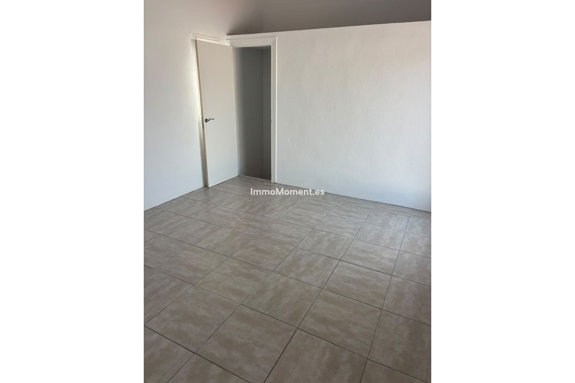 Reventa - Villa independiente - Estepona  - Estepona Centro