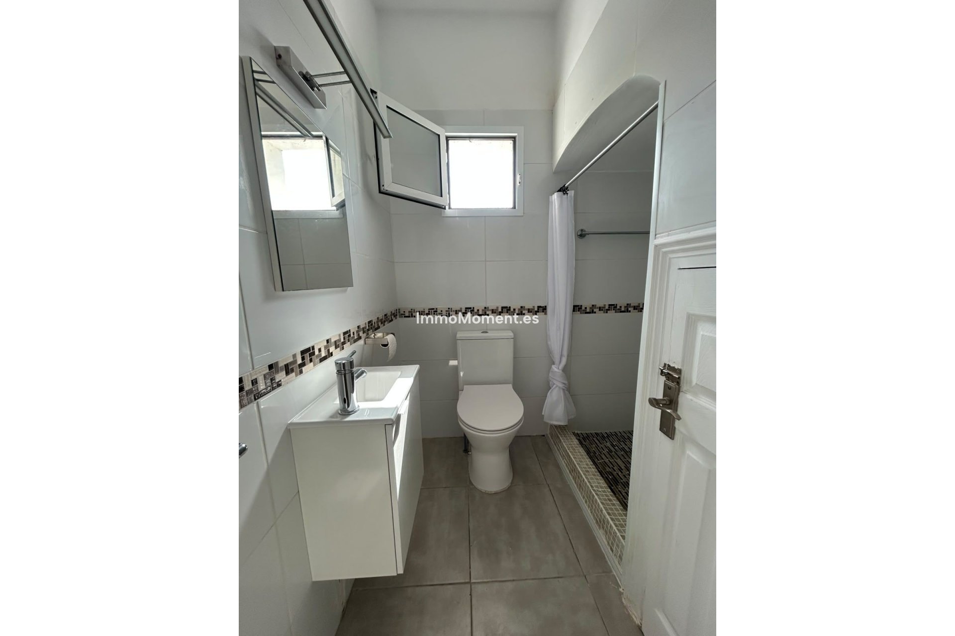 Reventa - Villa independiente - Estepona  - Estepona Centro