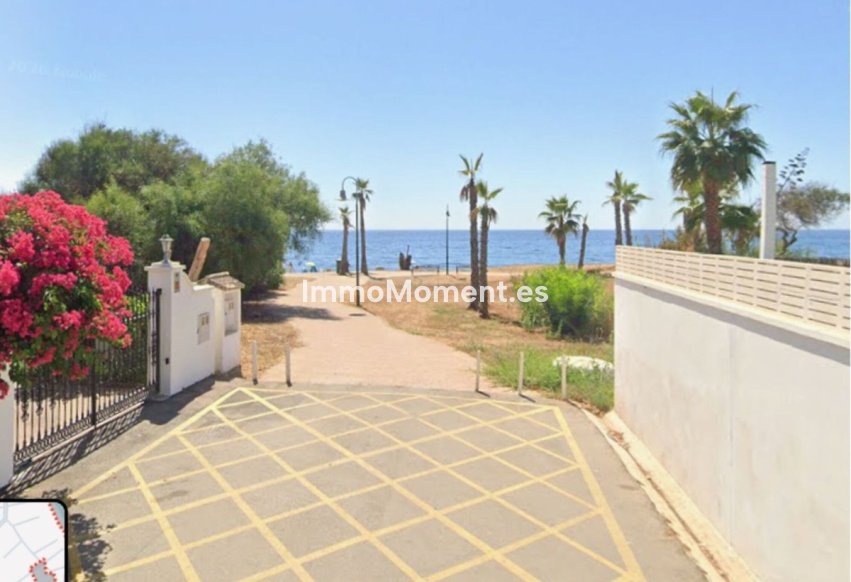 Reventa - Villa independiente - Estepona  - Estepona Centro