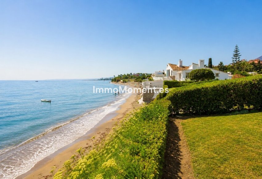 Reventa - Villa independiente - Estepona  - Estepona Centro