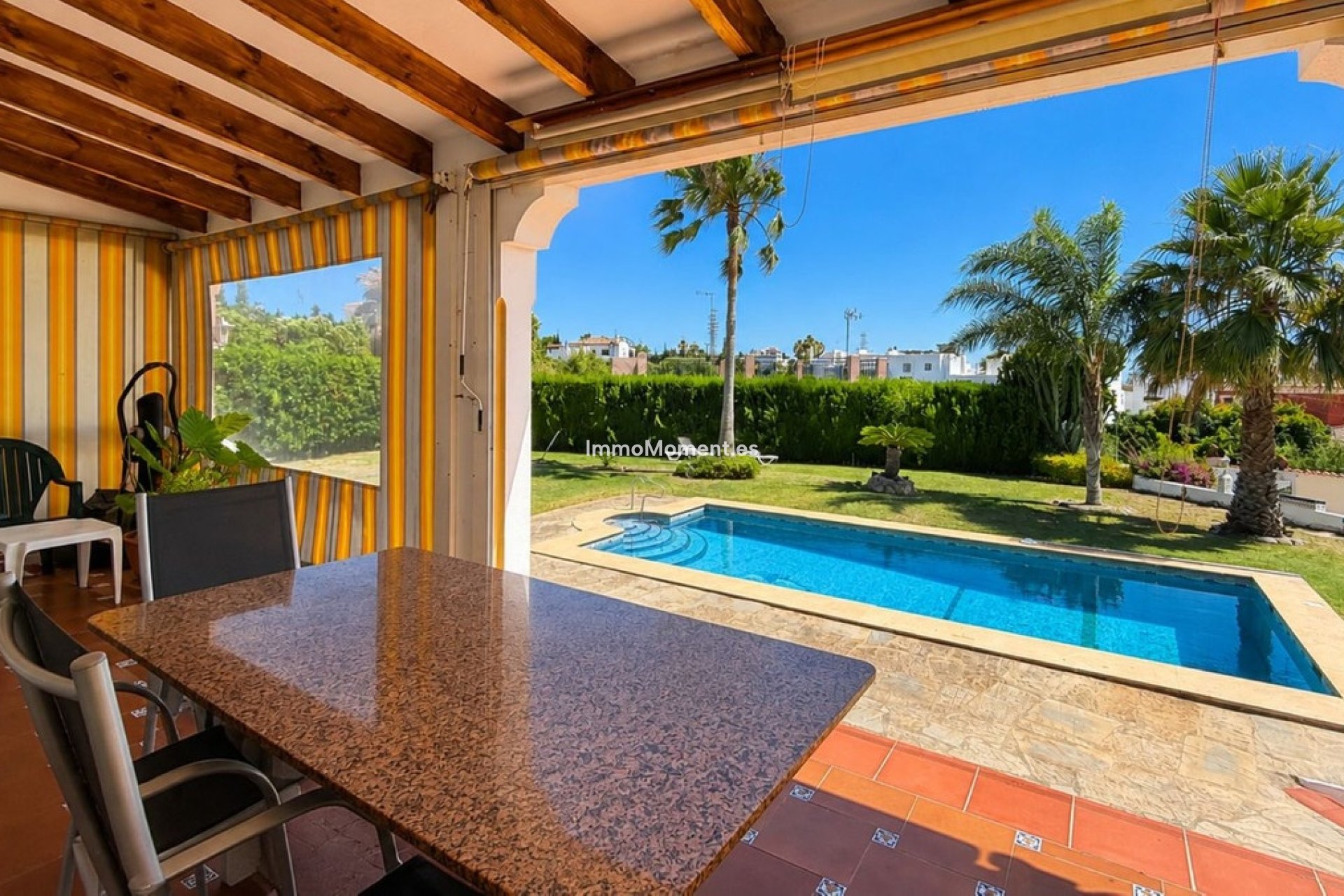 Reventa - Villa independiente - Estepona  - Estepona Centro