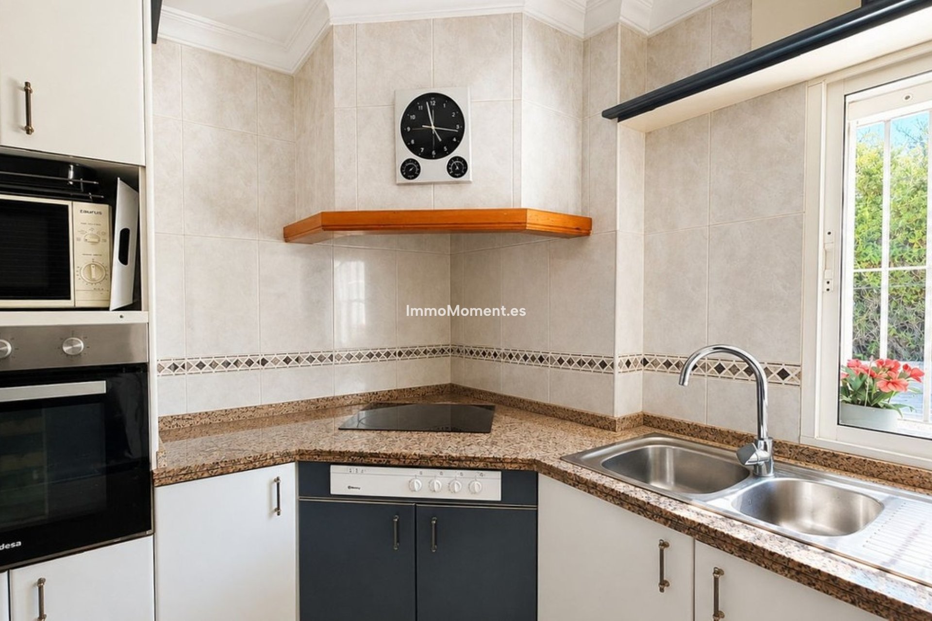 Reventa - Villa independiente - Estepona  - Estepona Centro