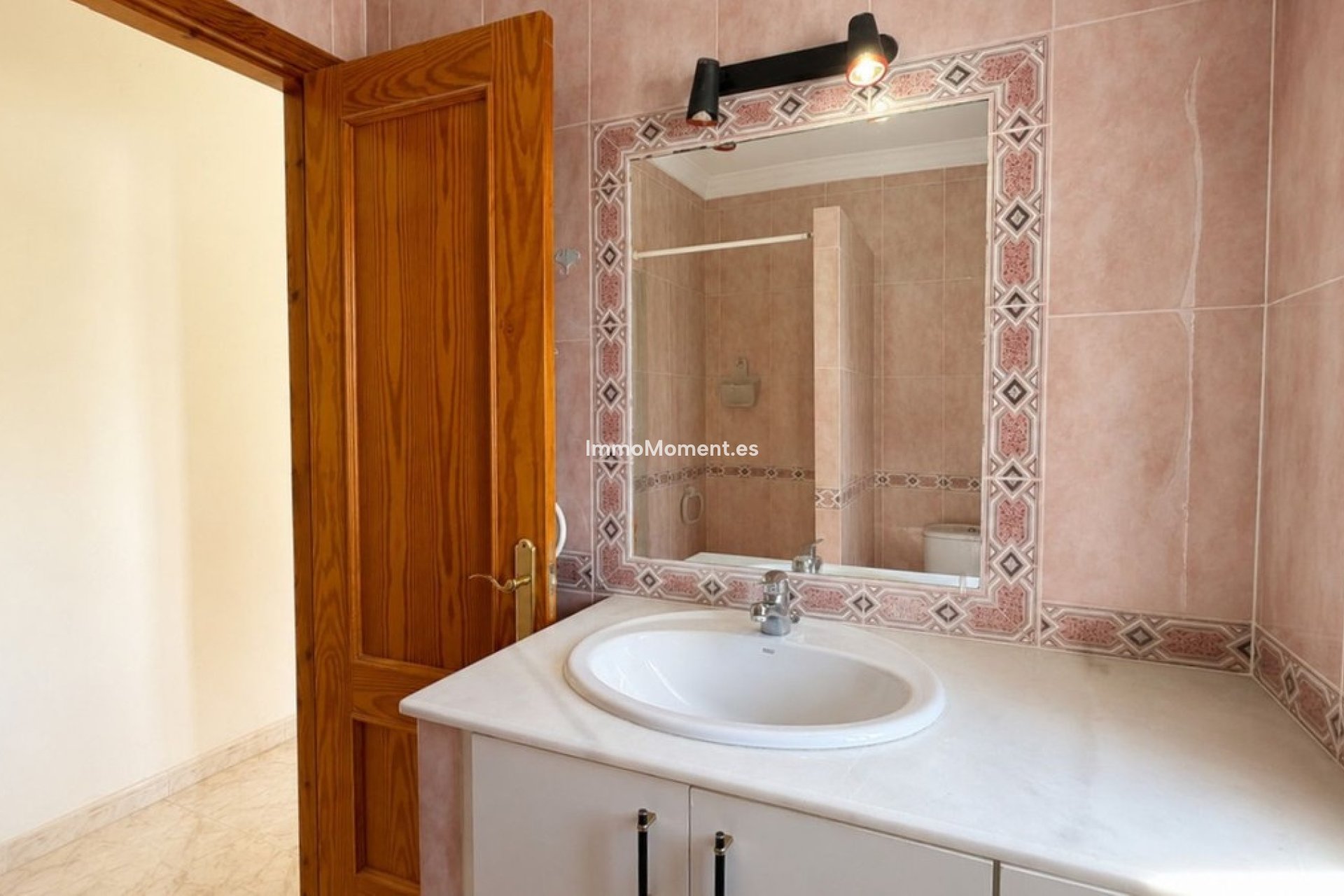 Reventa - Villa independiente - Estepona  - Estepona Centro