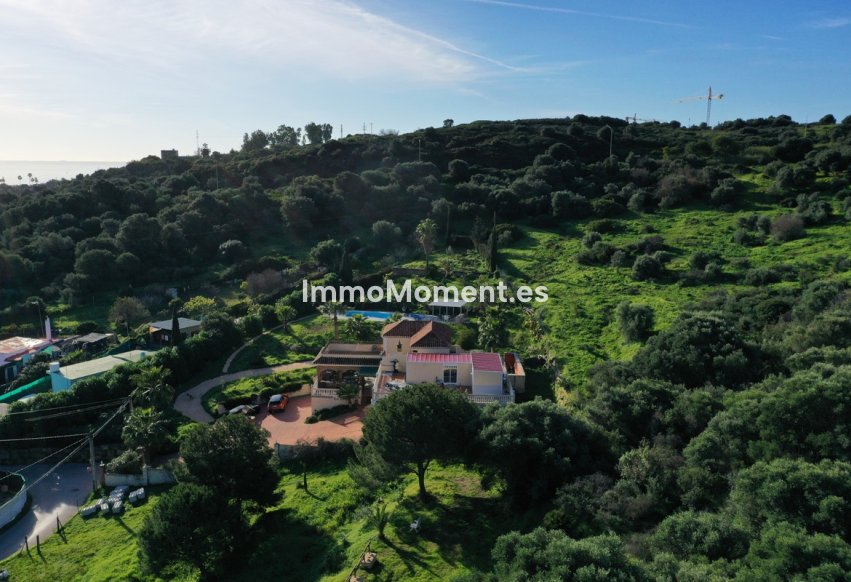 Reventa - Villa independiente - Estepona  - Estepona Centro