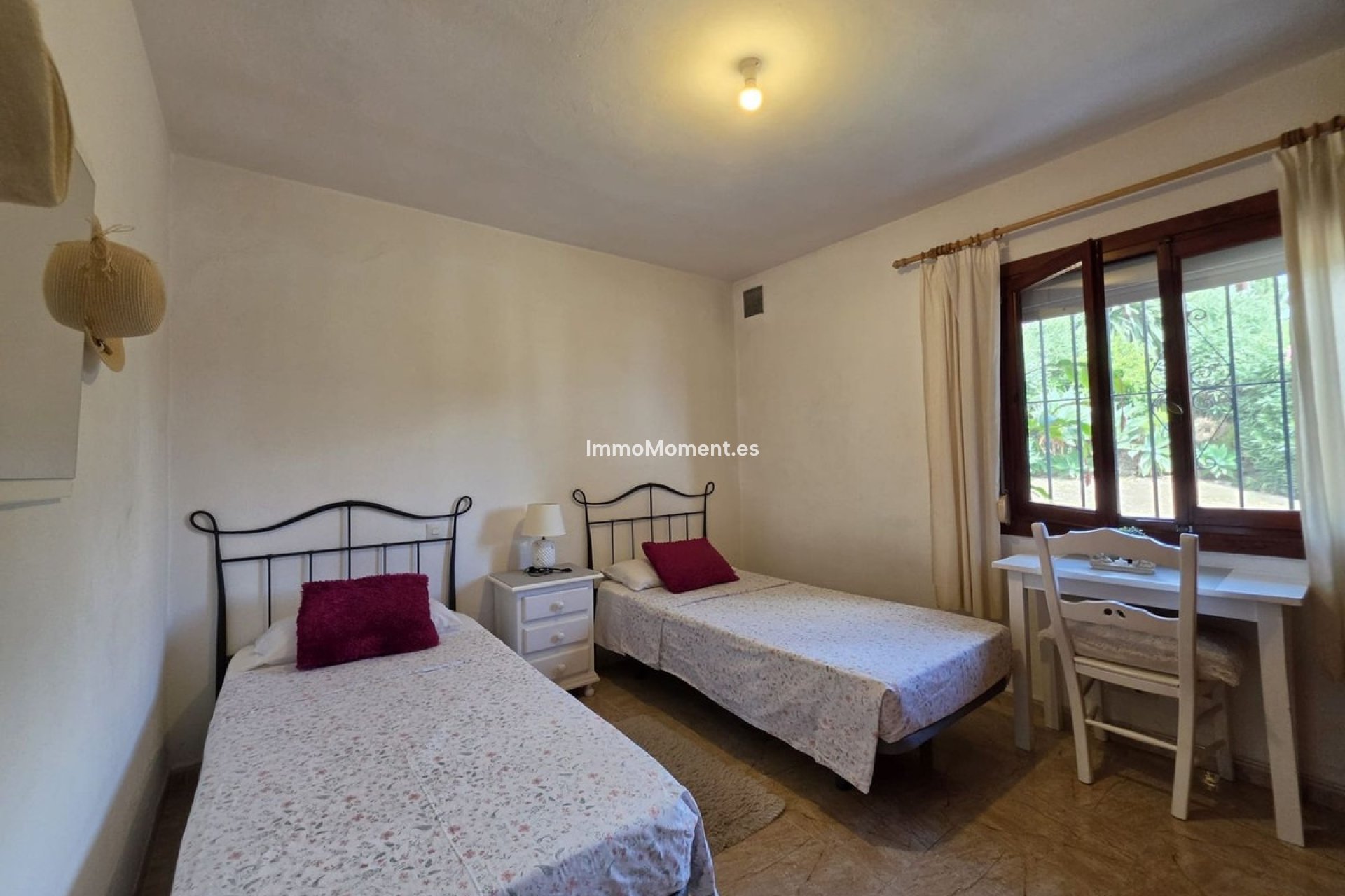 Reventa - Villa independiente - Estepona  - Estepona Centro