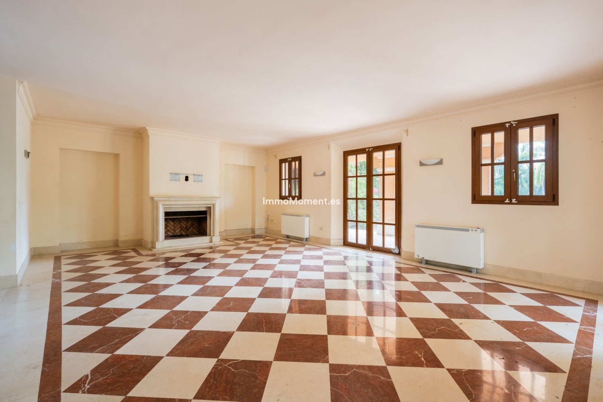 Reventa - Villa independiente - Estepona  - Estepona Centro