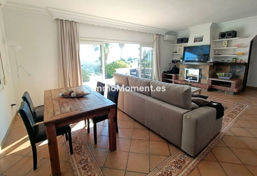 Reventa - Villa independiente - Estepona  - Estepona Centro