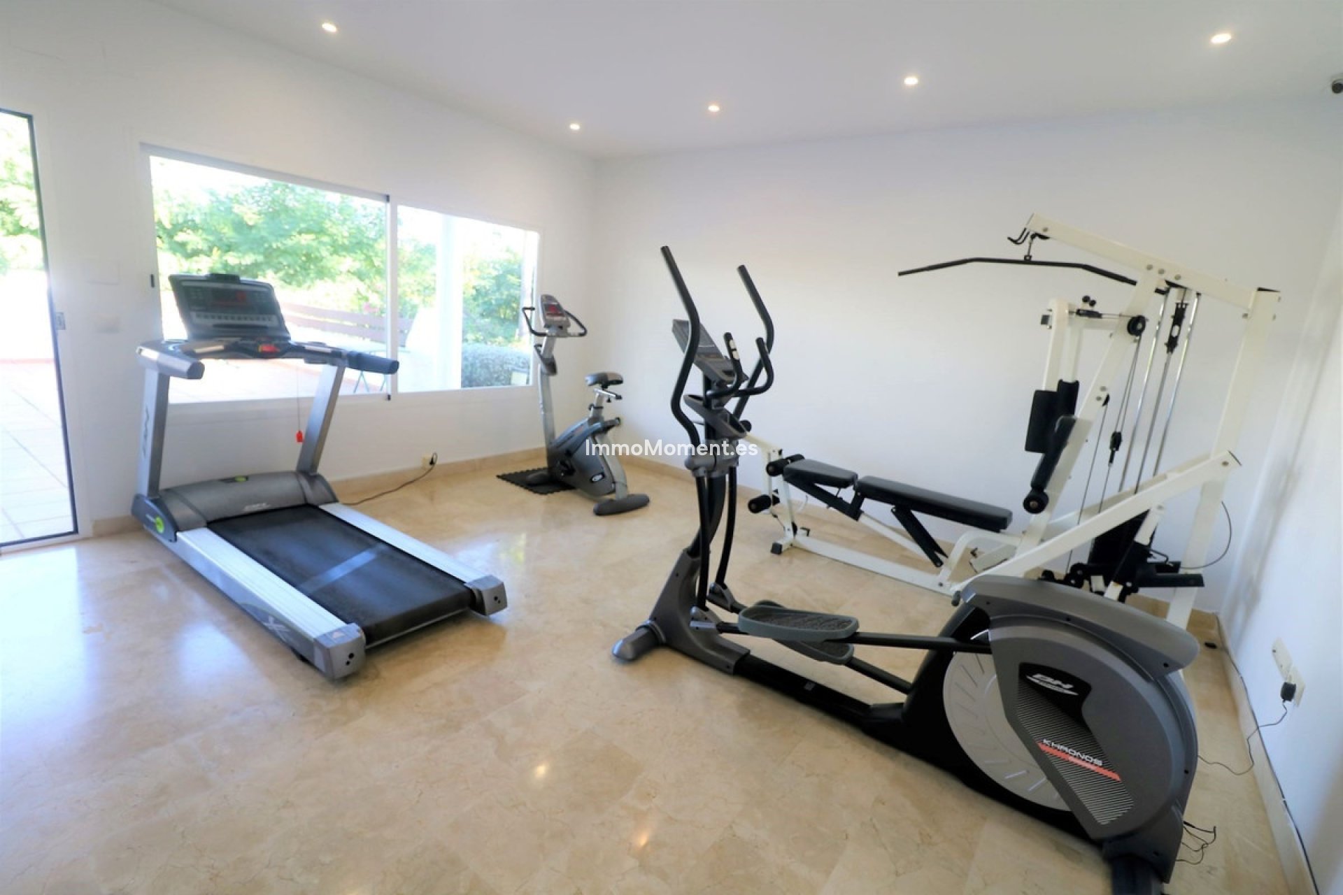 Reventa - Villa independiente - Estepona  - Estepona Centro