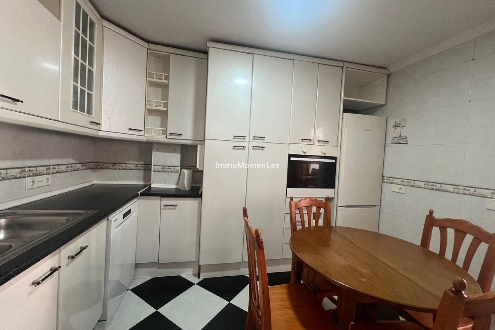 Reventa - Villa independiente - Estepona  - Estepona Centro