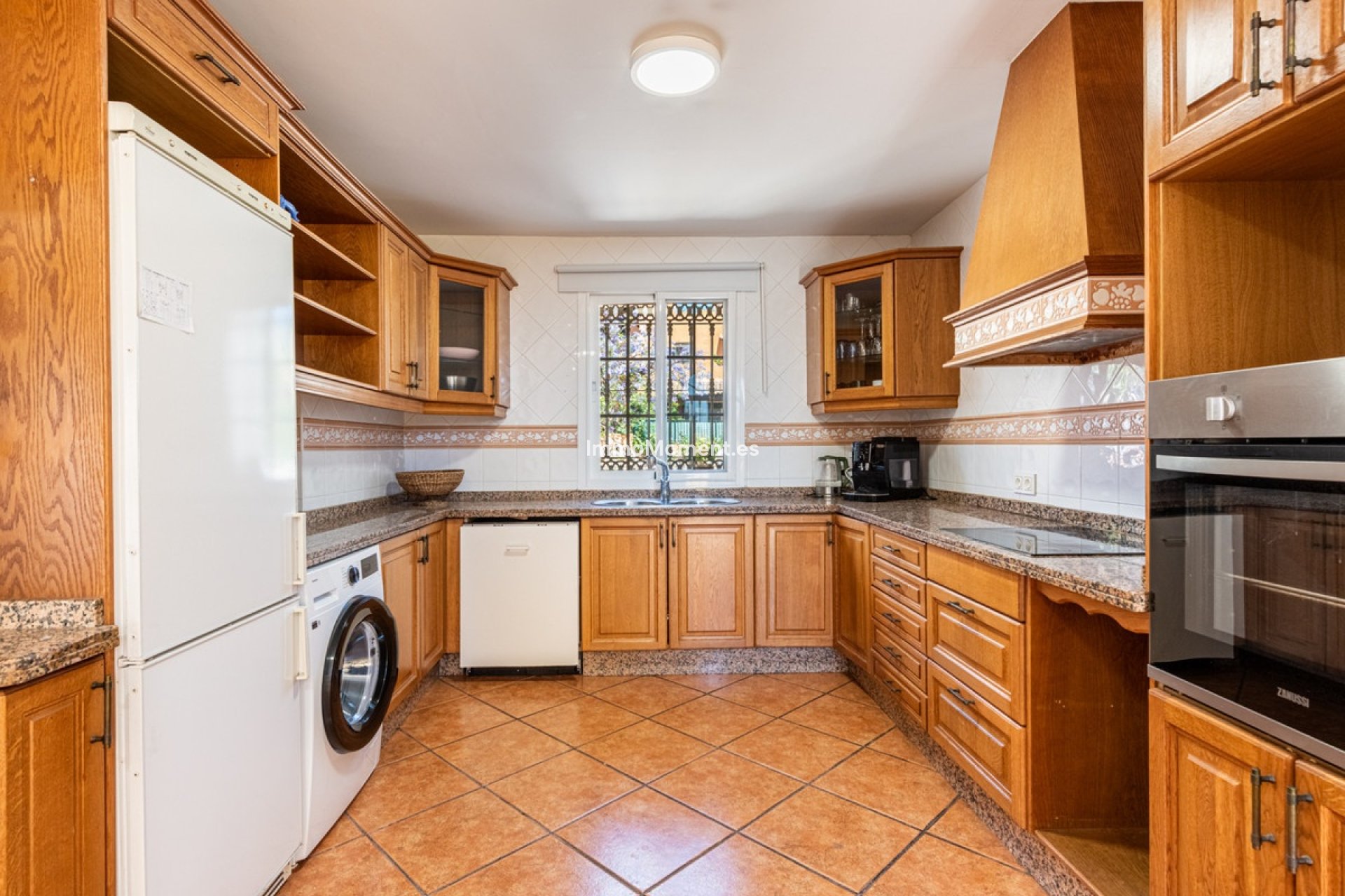 Reventa - Villa independiente - Estepona  - Estepona Centro