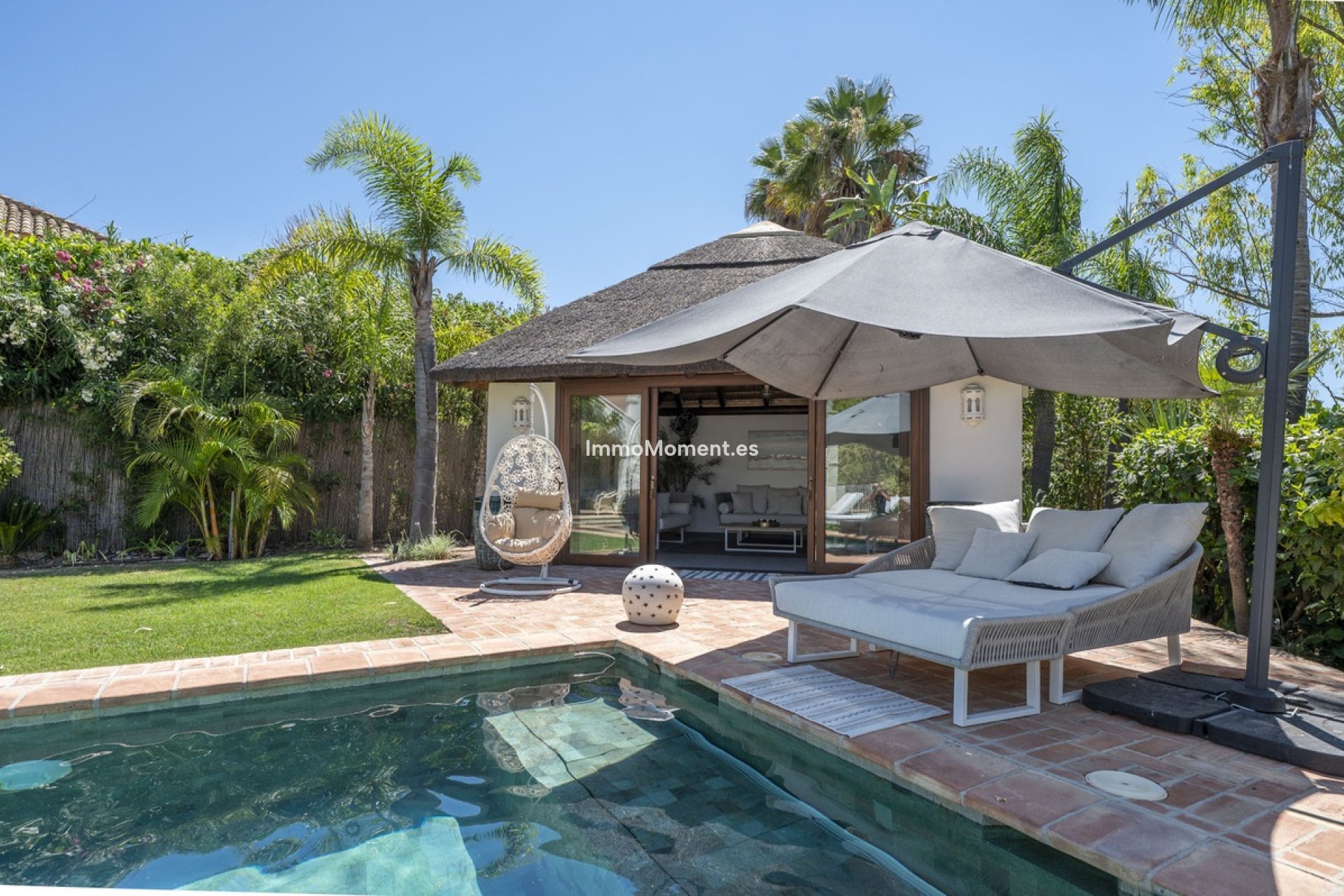 Reventa - Villa independiente - Estepona  - Estepona Centro