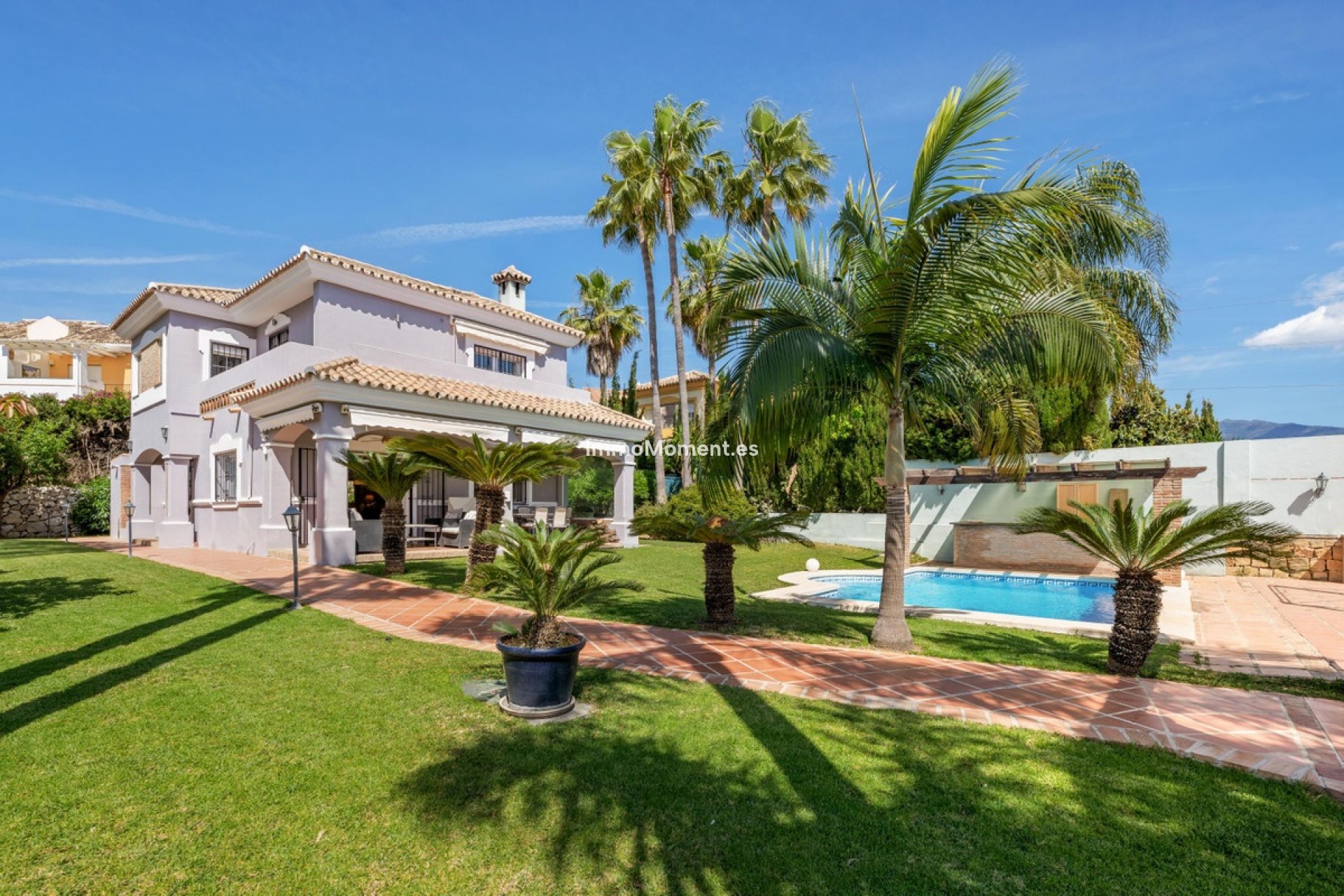 Reventa - Villa independiente - Estepona  - Estepona Centro
