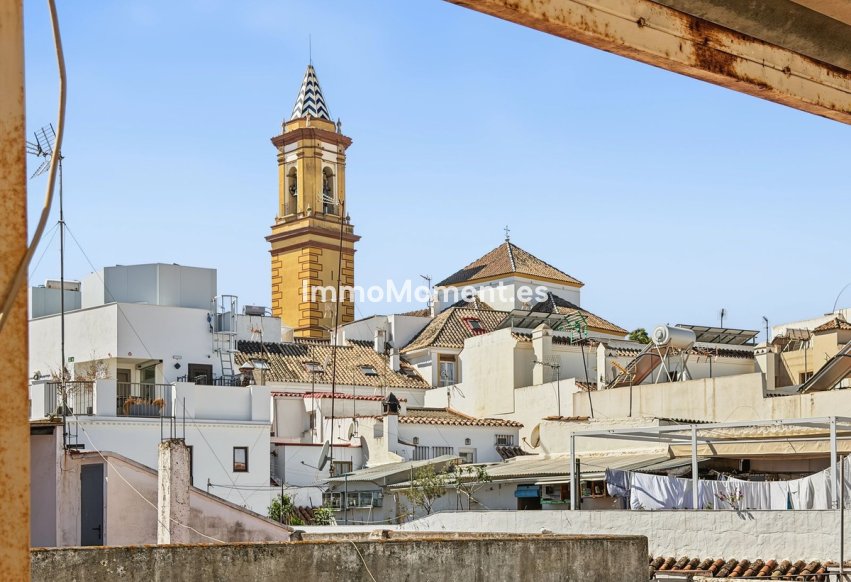 Reventa - Villa independiente - Estepona  - Estepona Centro