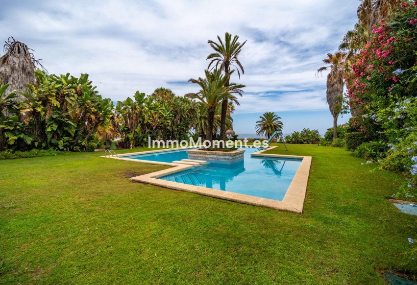 Reventa - Villa independiente - Estepona  - Estepona Centro