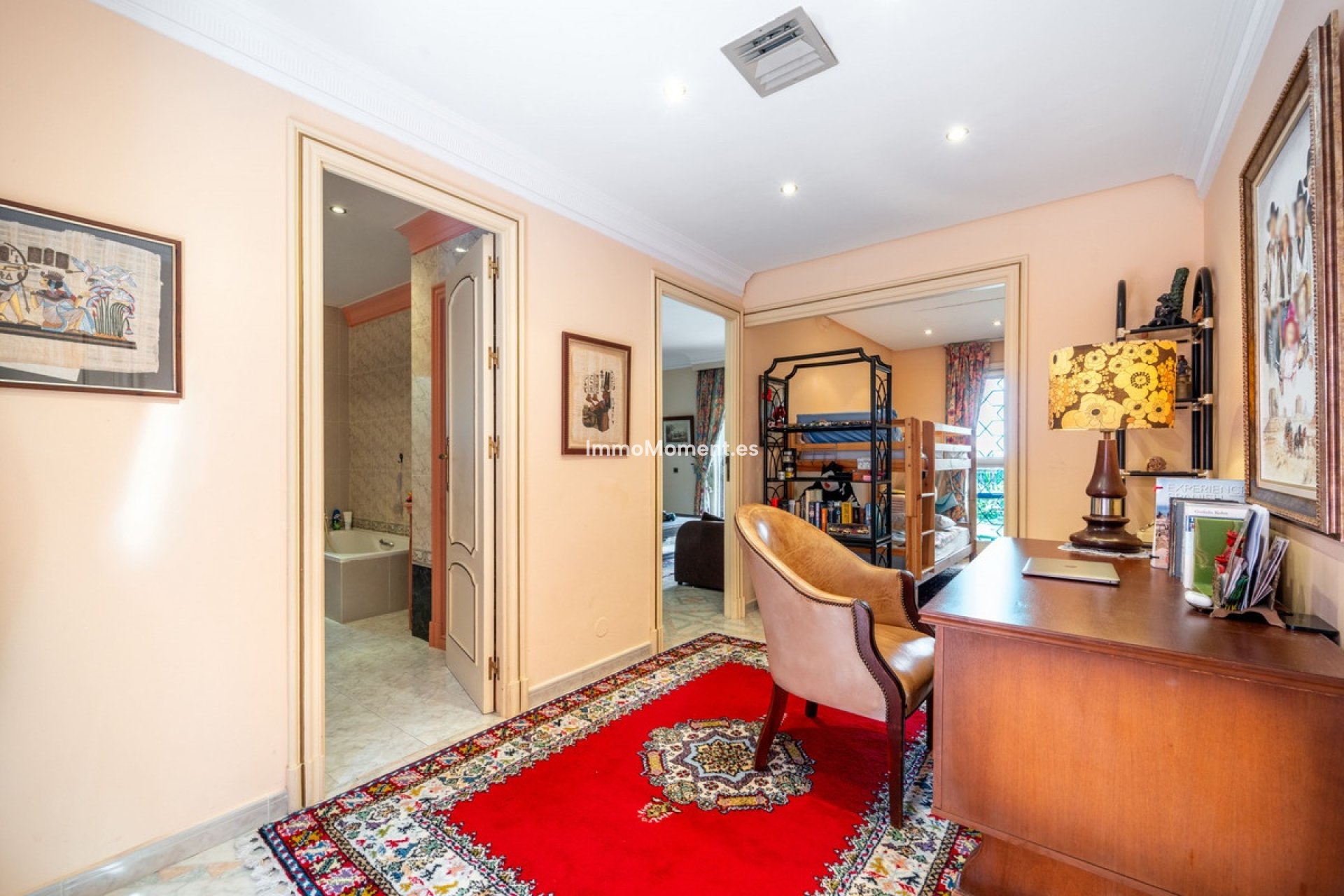 Reventa - Villa independiente - Estepona  - Estepona Centro