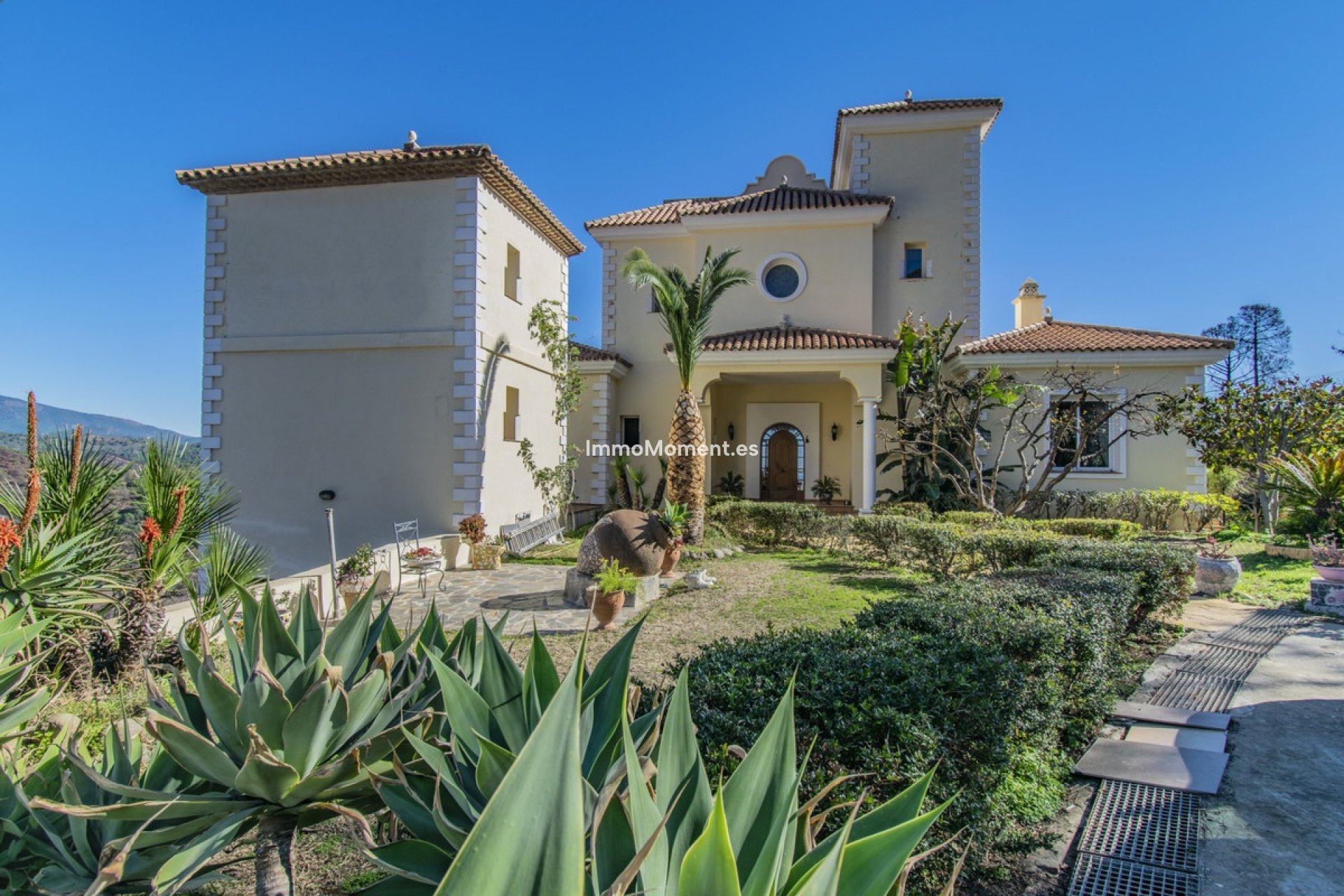 Reventa - Villa independiente - Estepona  - Estepona Centro