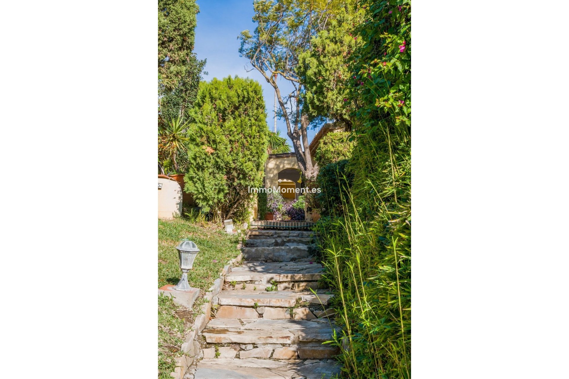 Reventa - Villa independiente - Estepona  - Estepona Centro