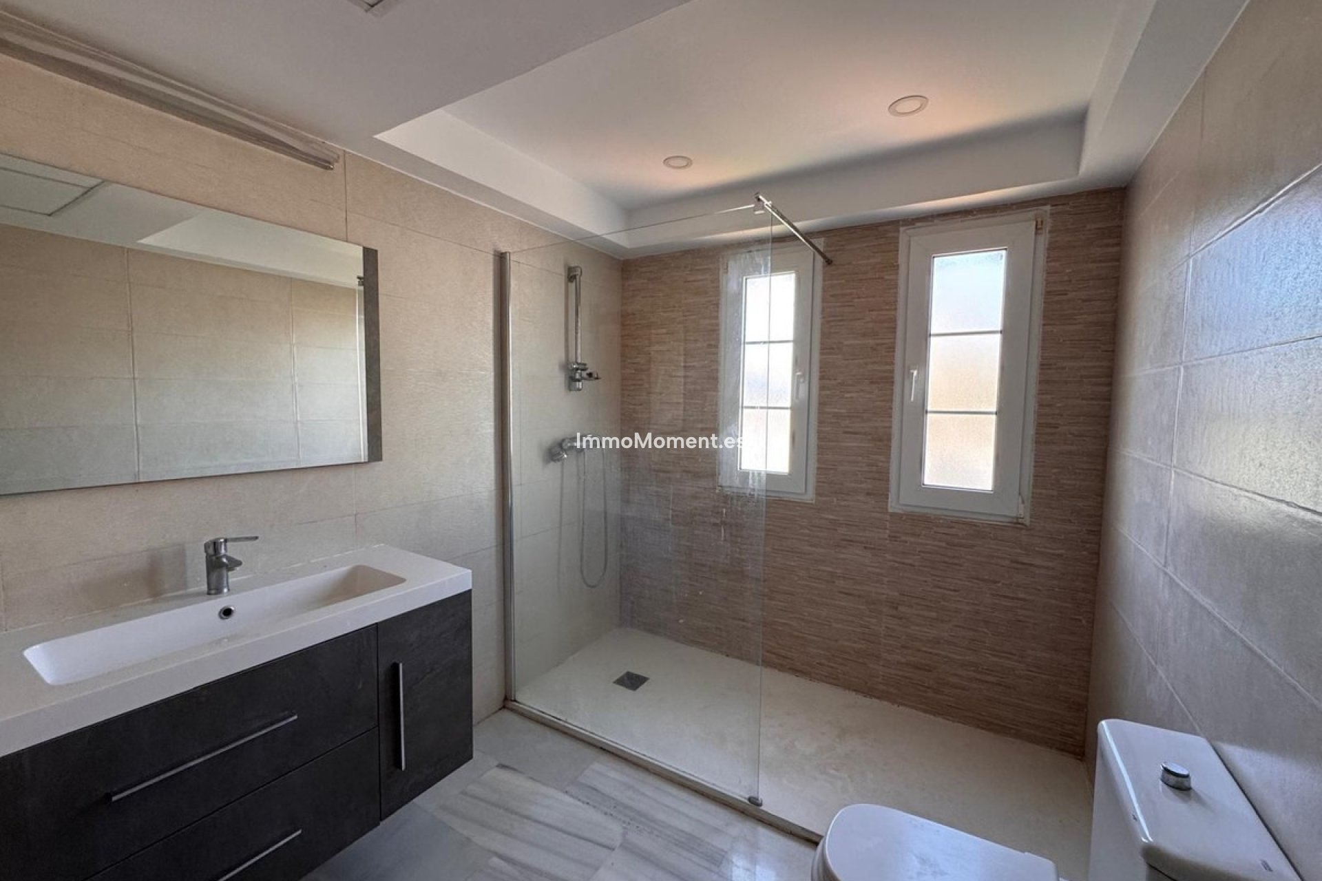 Reventa - Villa independiente - Estepona  - Estepona Centro