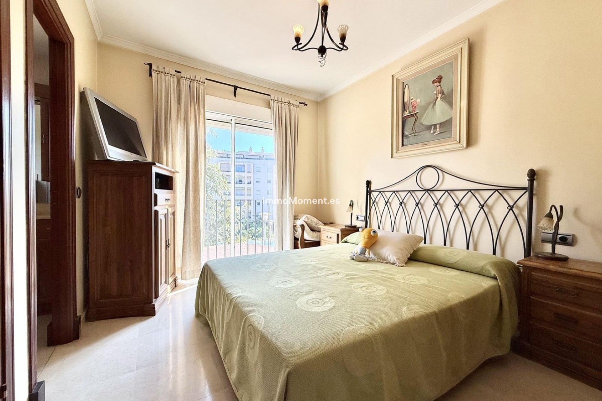 Reventa - Villa independiente - Estepona  - Estepona Centro