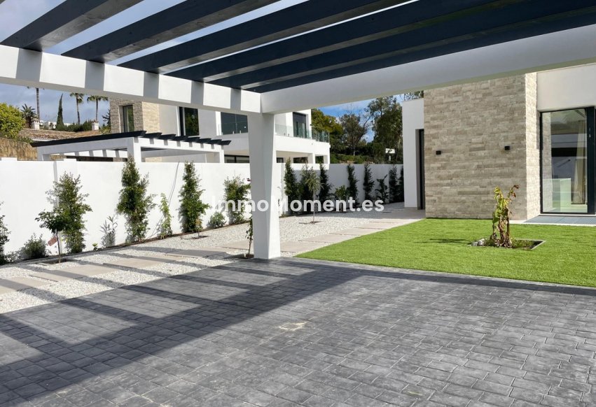 Reventa - Villa independiente - Estepona  - Estepona Centro