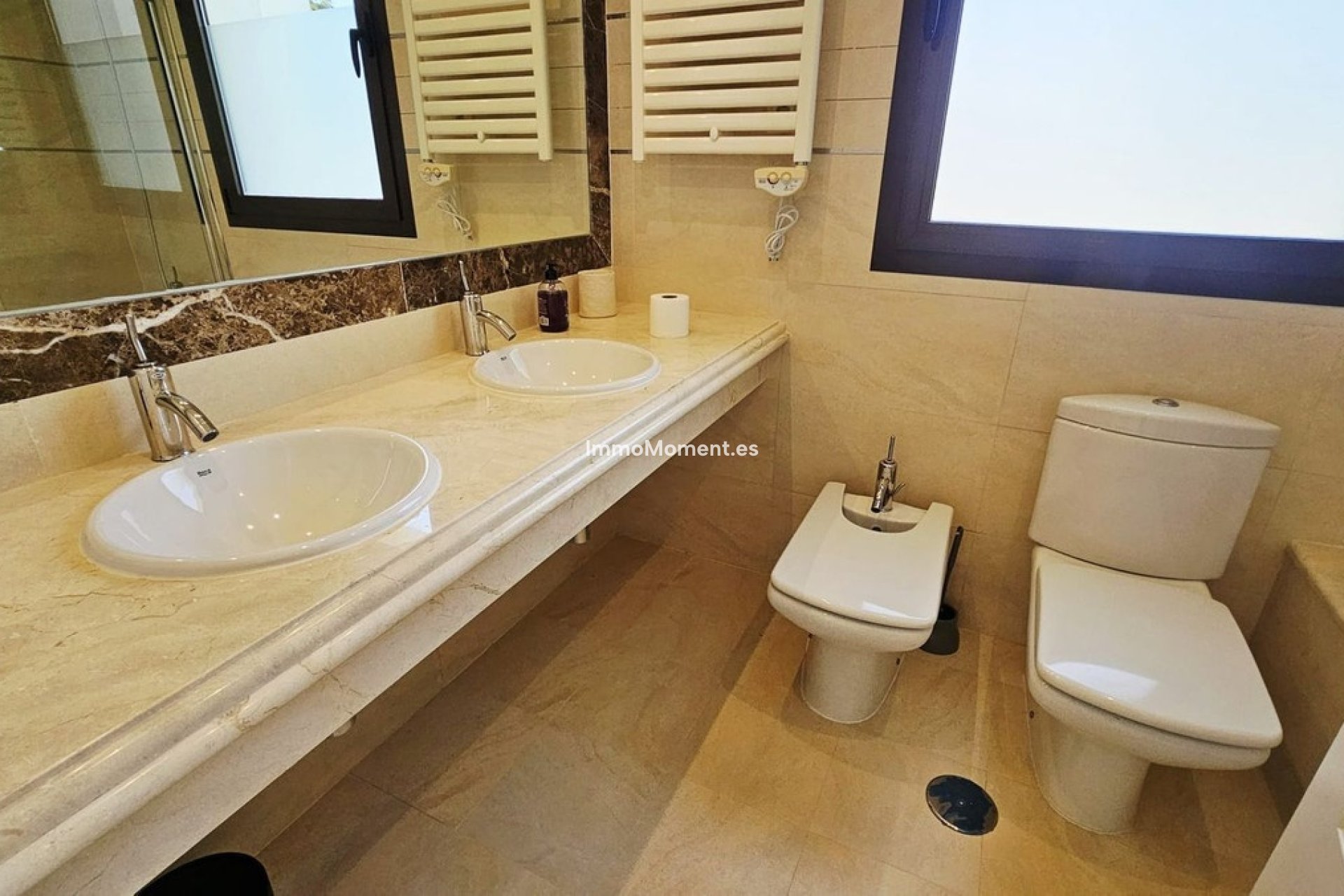 Reventa - Villa independiente - Estepona  - Estepona Centro