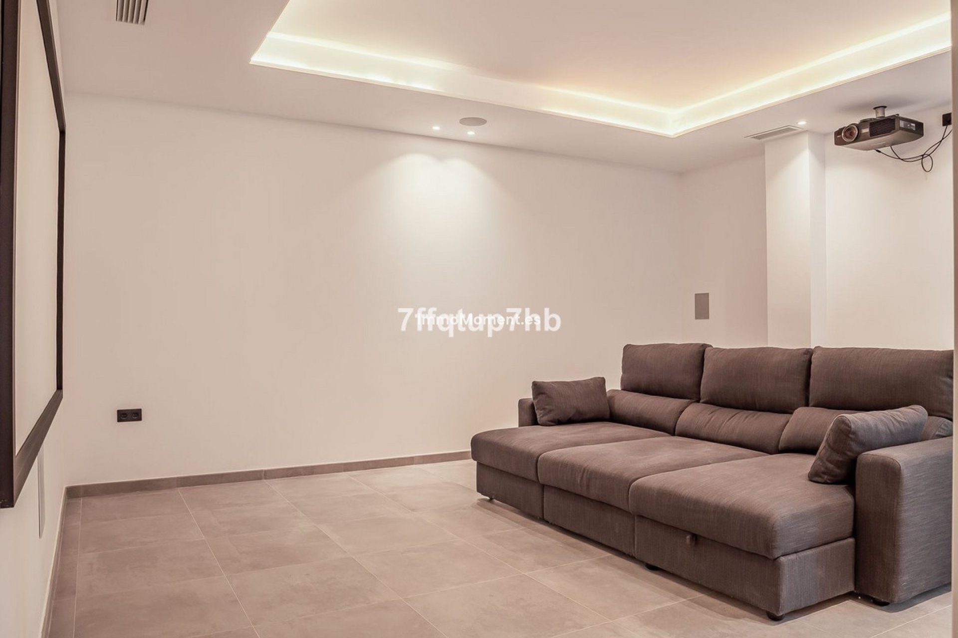 Reventa - Villa independiente - Estepona  - Estepona Centro