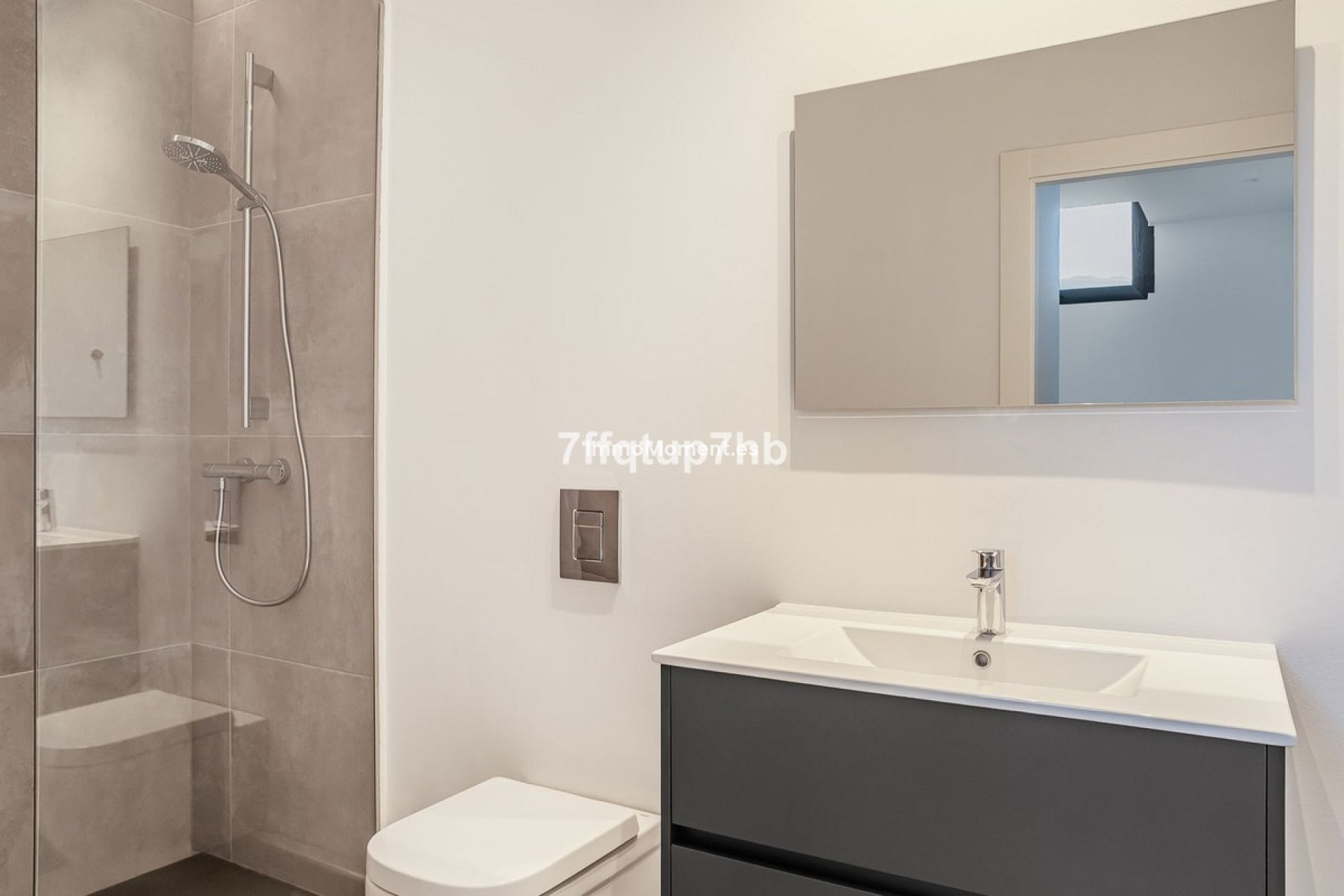 Reventa - Villa independiente - Estepona  - Estepona Centro