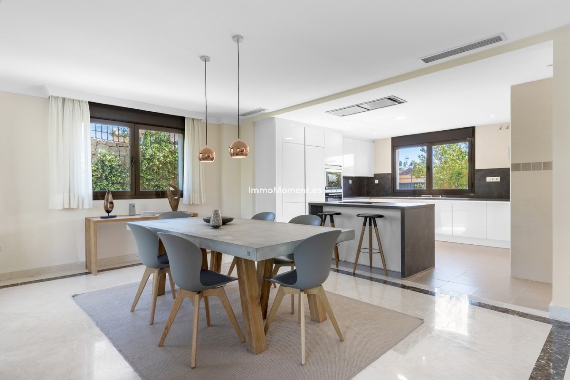 Reventa - Villa independiente - Estepona  - Estepona Centro