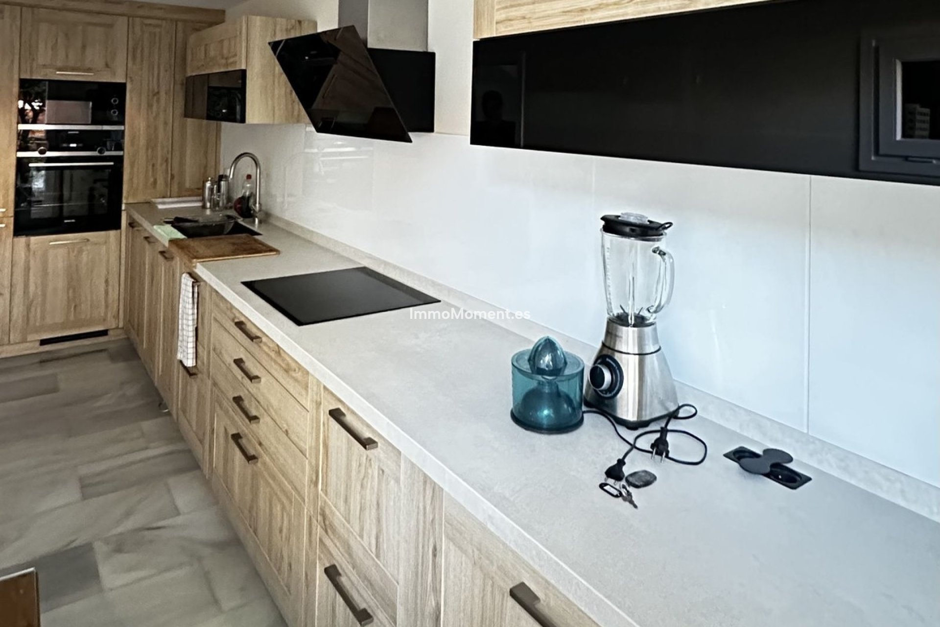 Reventa - Villa independiente - Estepona  - Estepona Centro