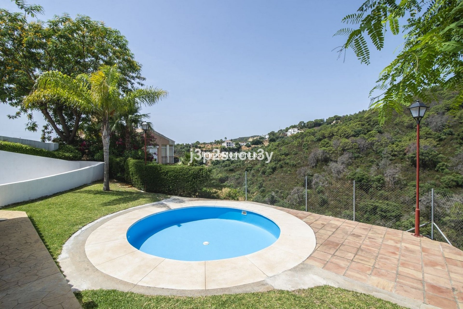 Reventa - Villa independiente - Estepona  - Estepona Centro