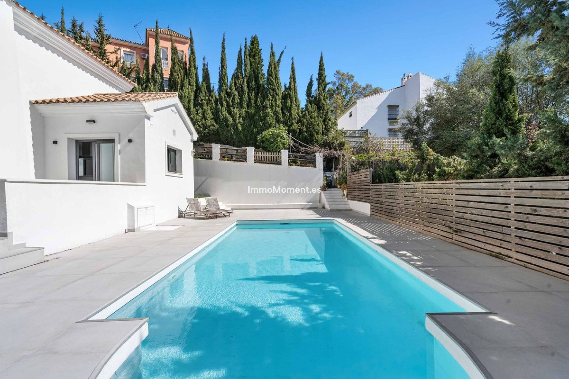 Reventa - Villa independiente - Estepona  - Estepona Centro