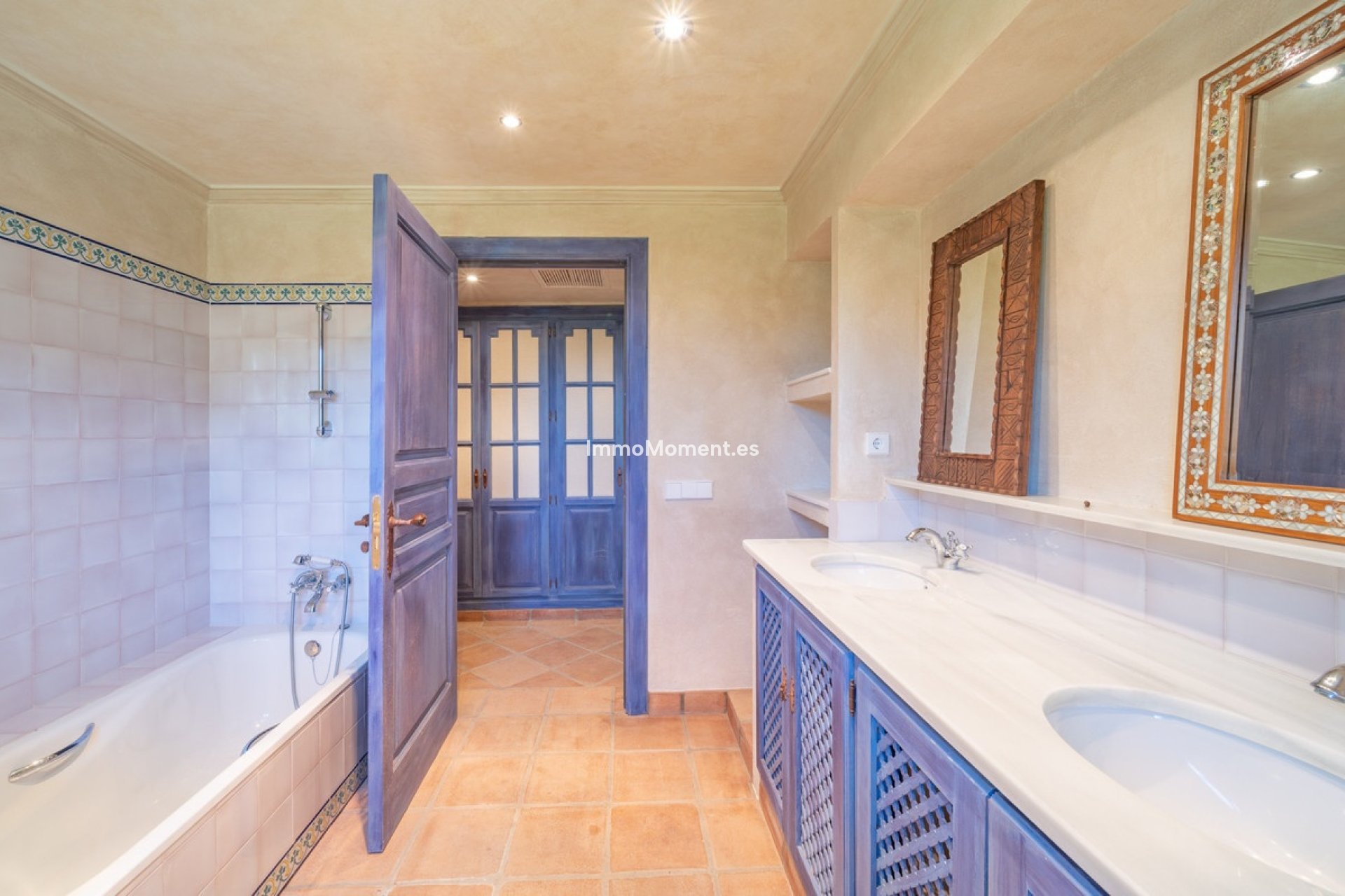 Reventa - Villa independiente - Estepona  - Estepona Centro