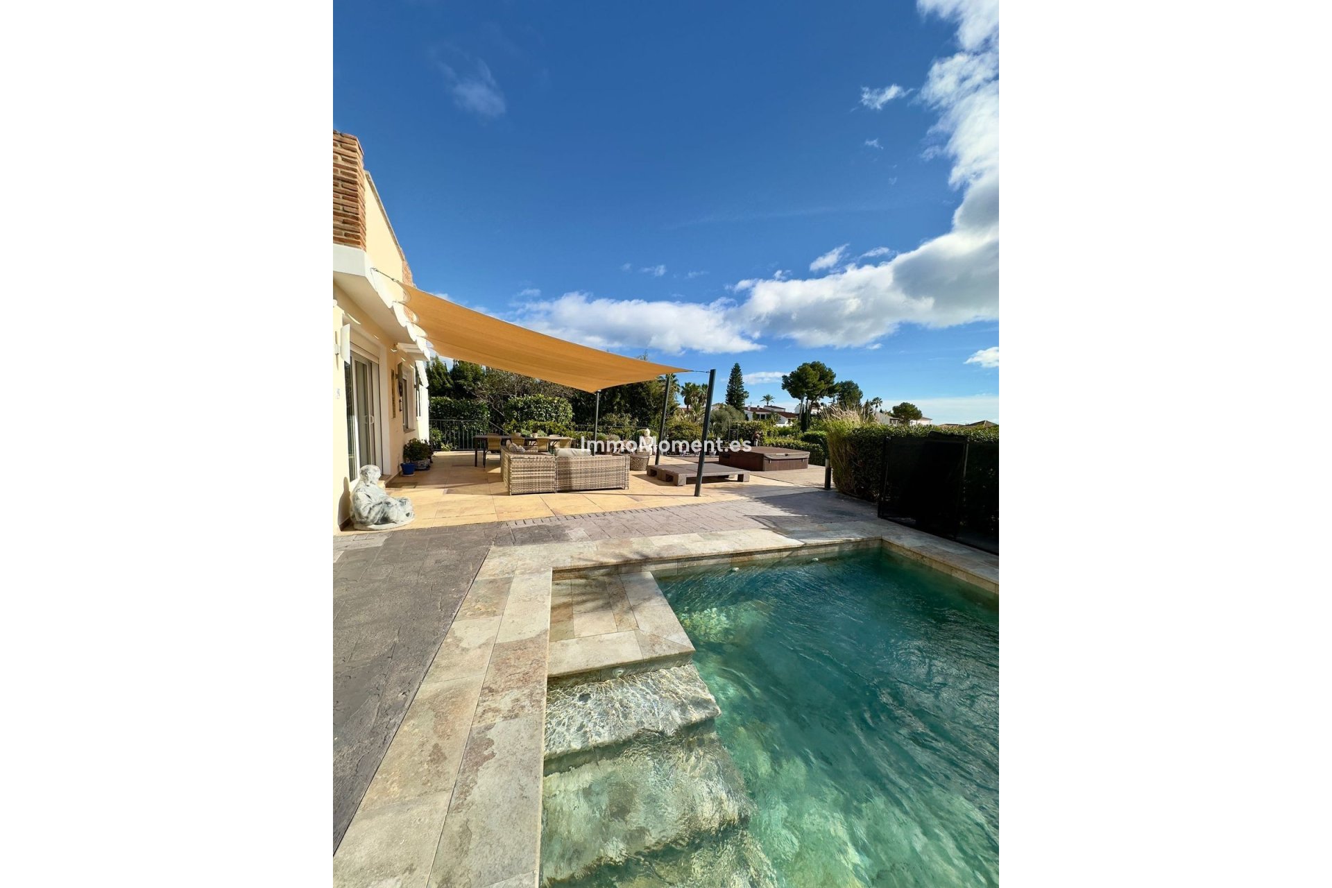 Reventa - Villa independiente - Estepona  - Estepona Centro