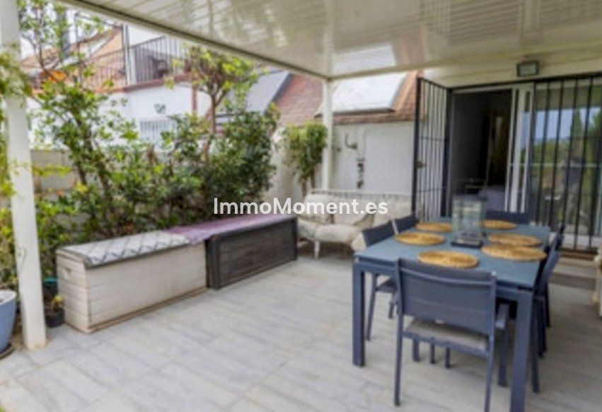 Reventa - Villa independiente - Estepona  - Estepona Centro