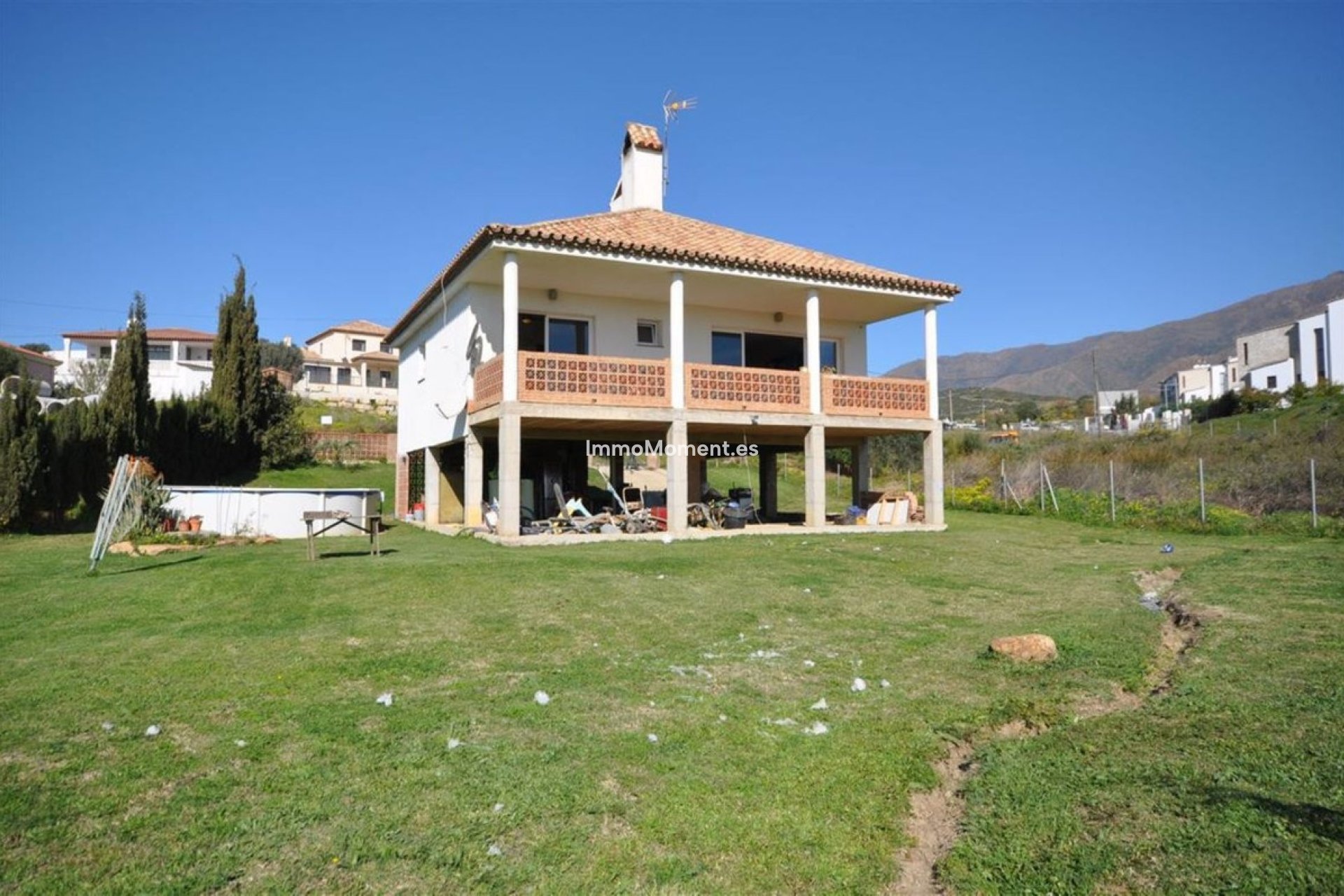 Reventa - Villa independiente - Estepona  - Estepona Centro