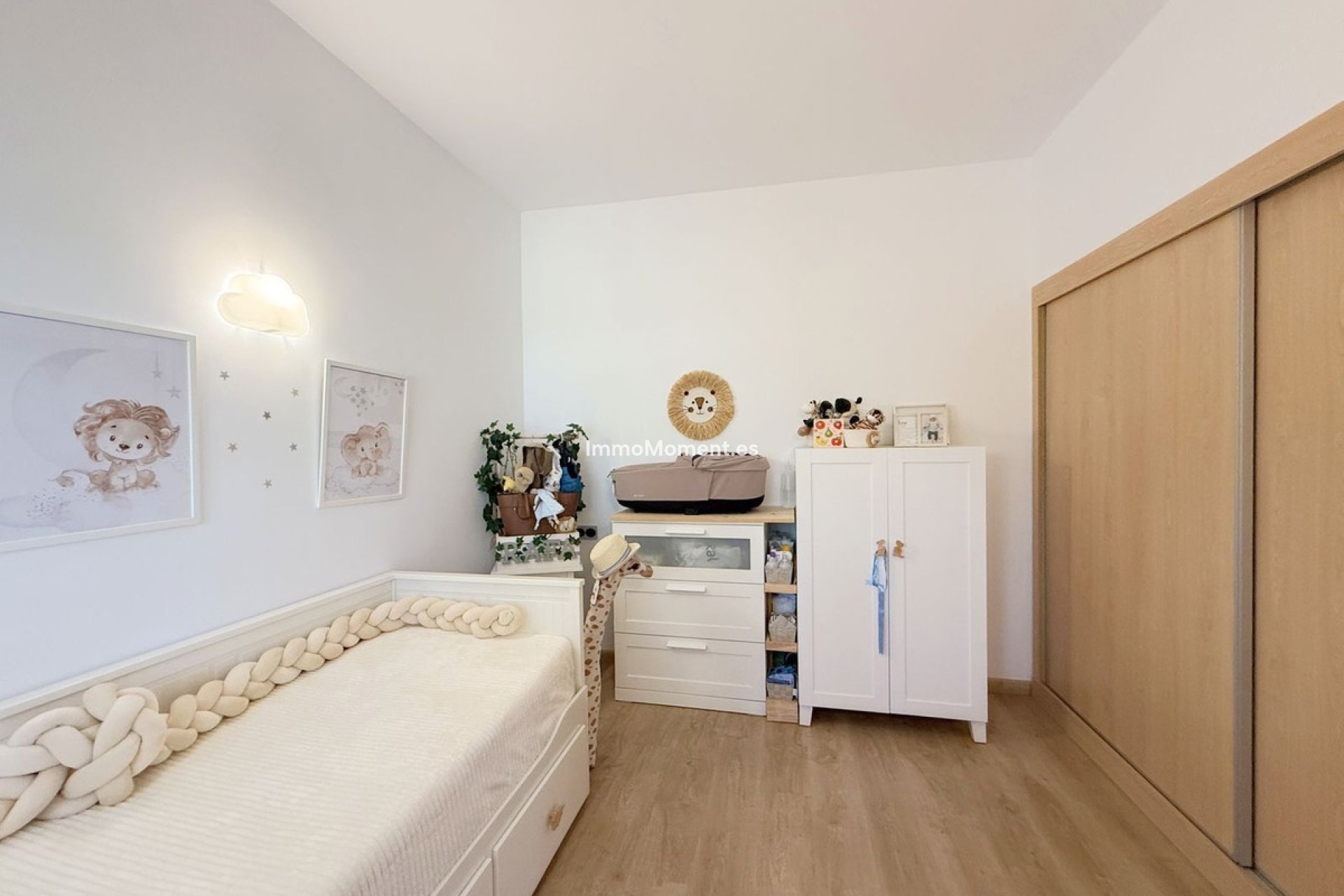 Reventa - Villa independiente - Estepona  - Estepona Centro
