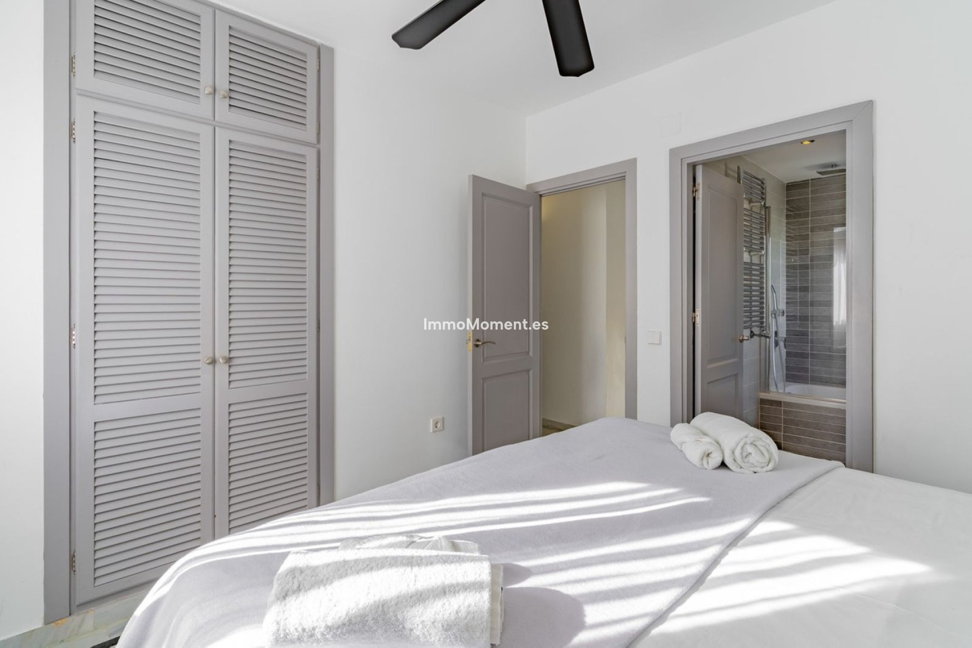 Reventa - Villa independiente - Estepona  - Estepona Centro