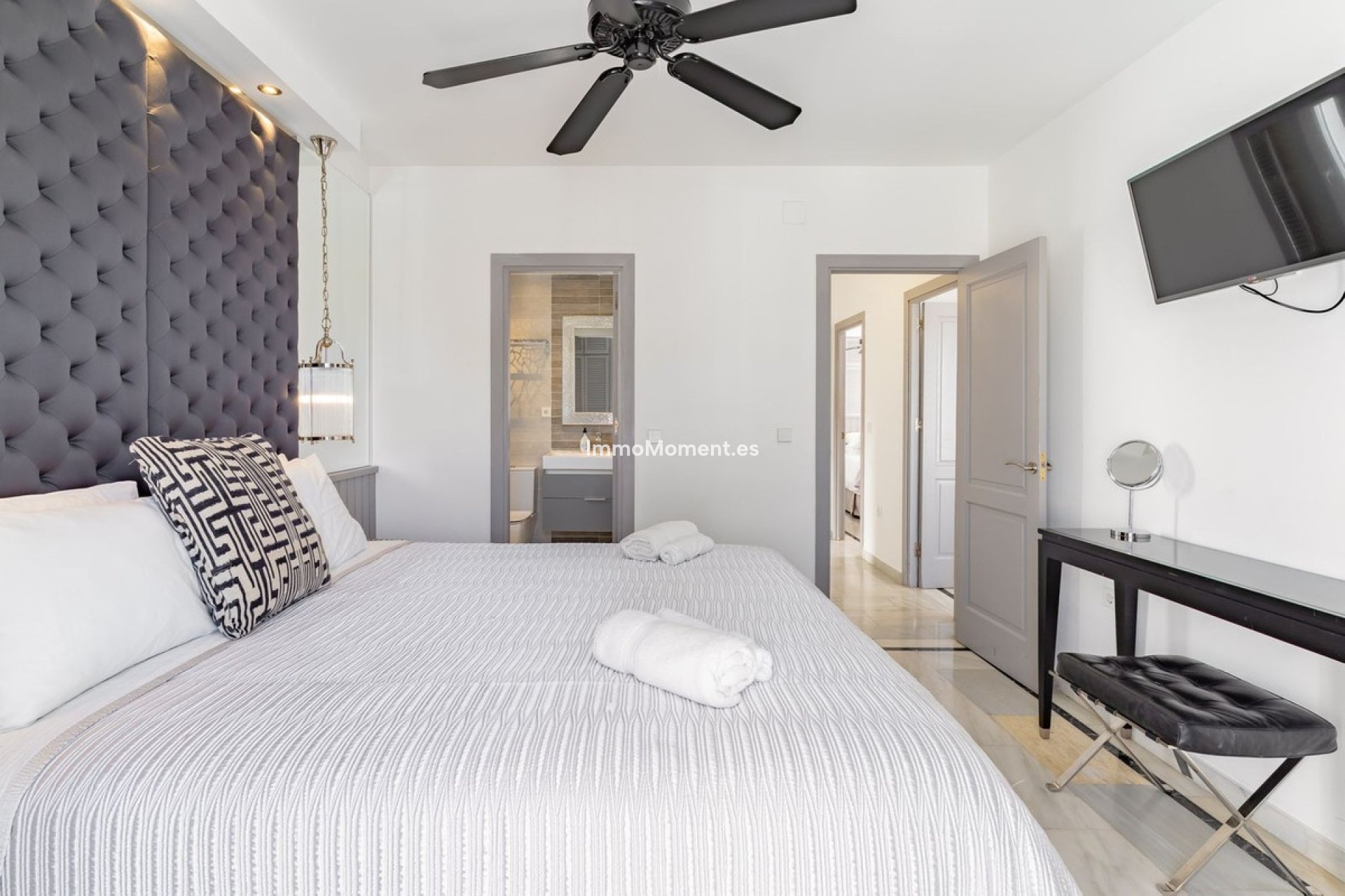 Reventa - Villa independiente - Estepona  - Estepona Centro