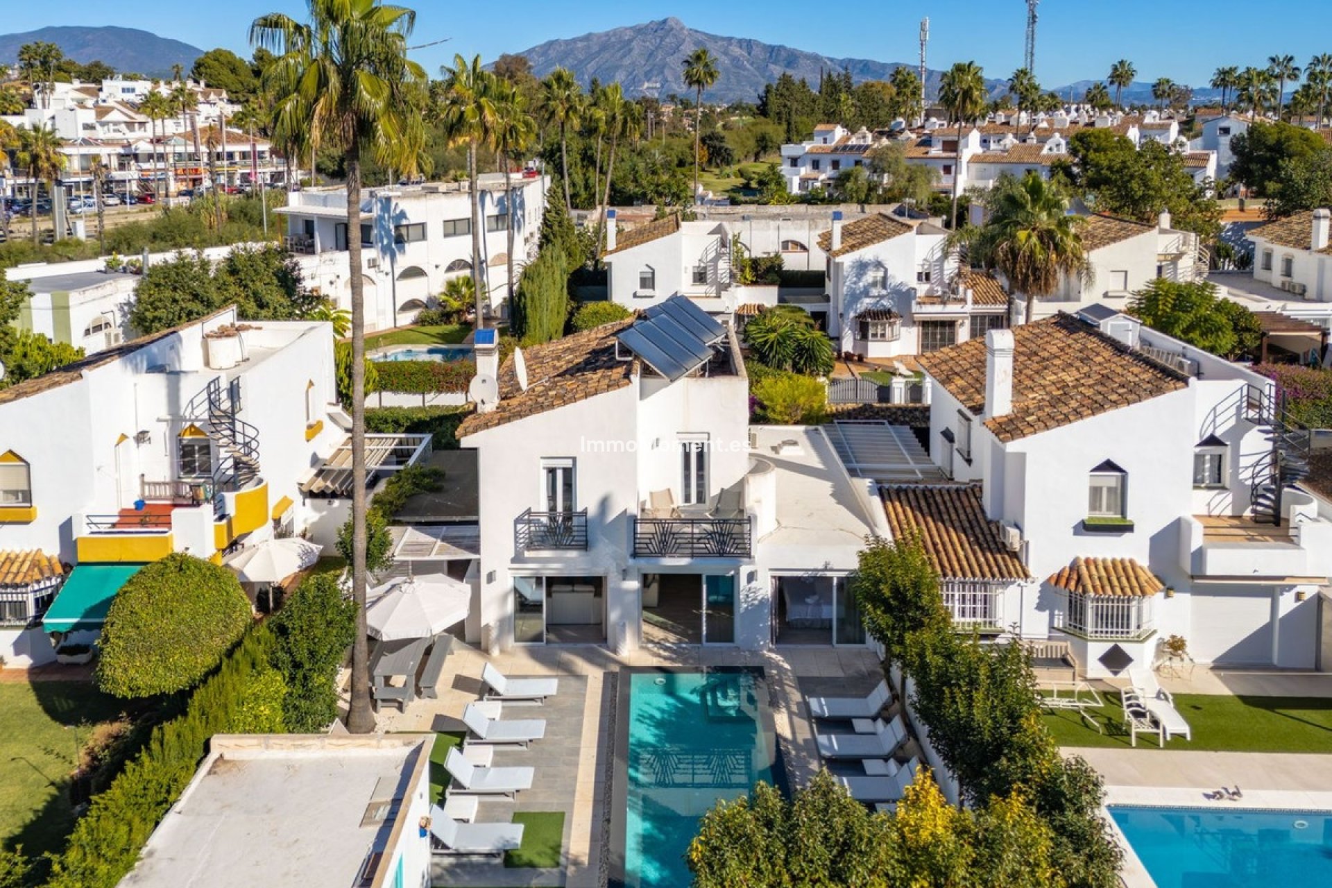 Reventa - Villa independiente - Estepona  - Estepona Centro