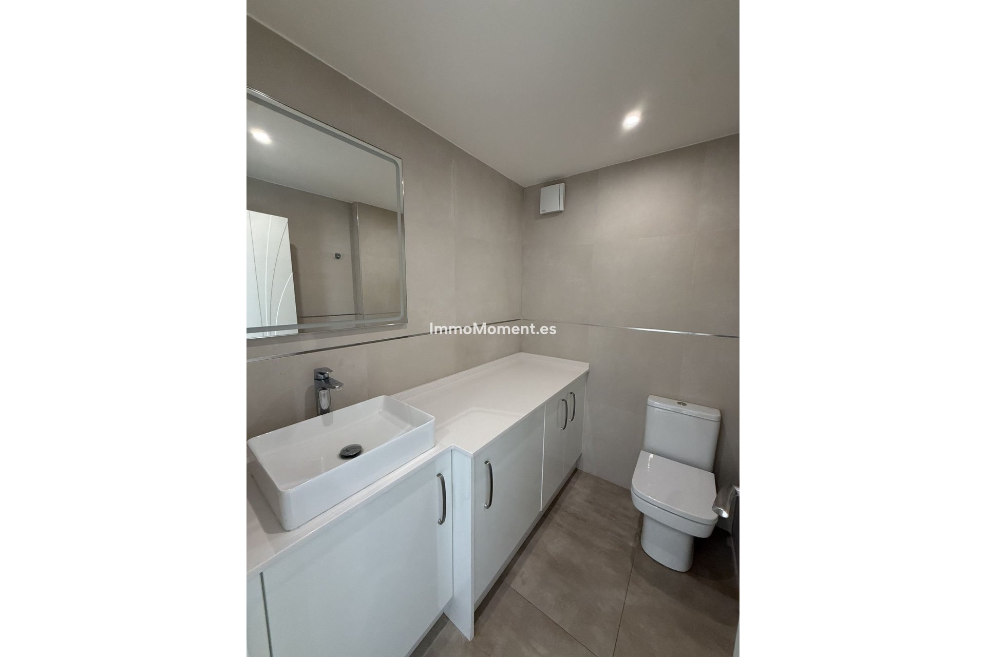 Reventa - Villa independiente - Estepona  - Estepona Centro